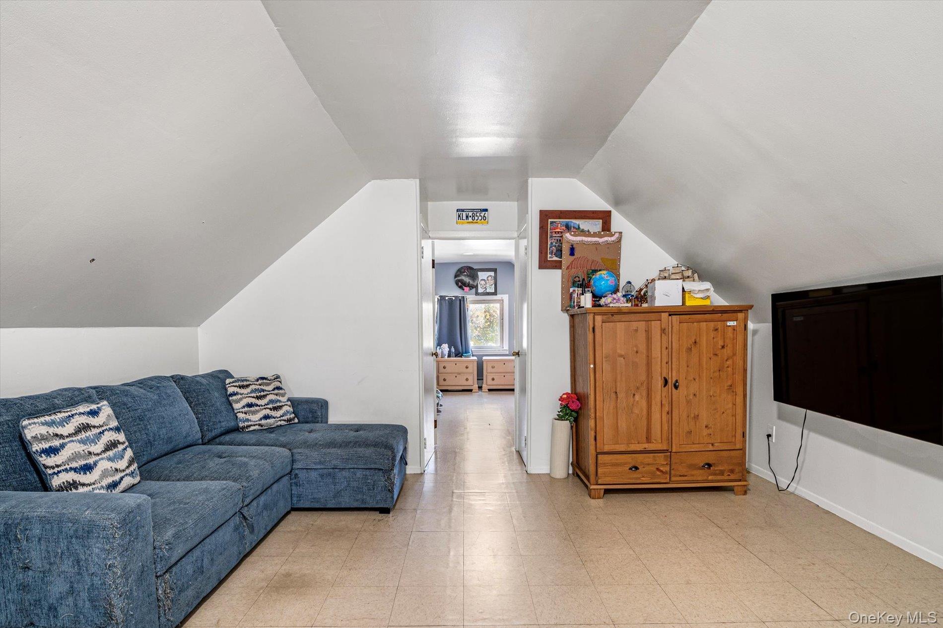 #17 photo, 247 N Columbus Avenue, Freeport , NY 11520