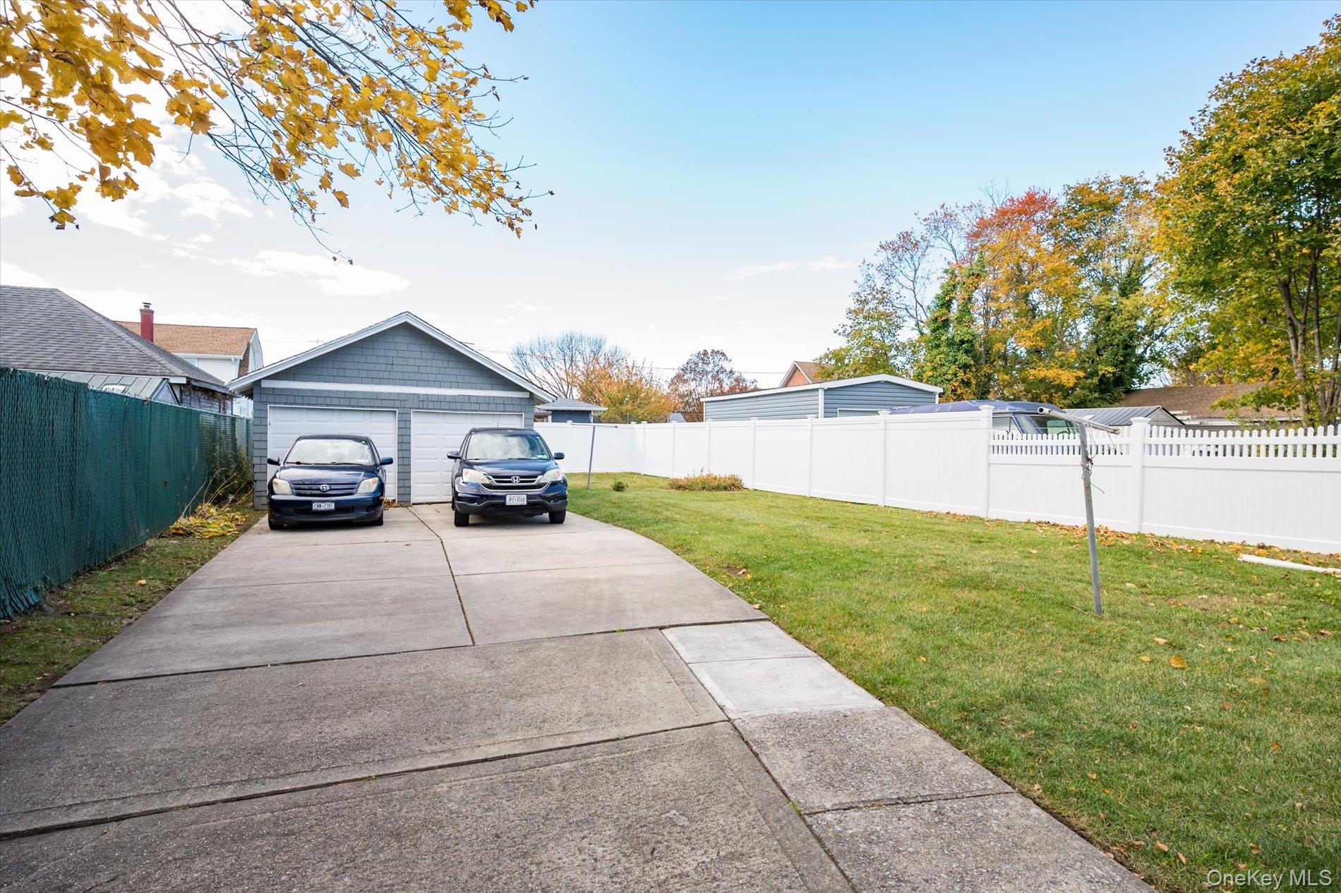 #20 photo, 247 N Columbus Avenue, Freeport , NY 11520