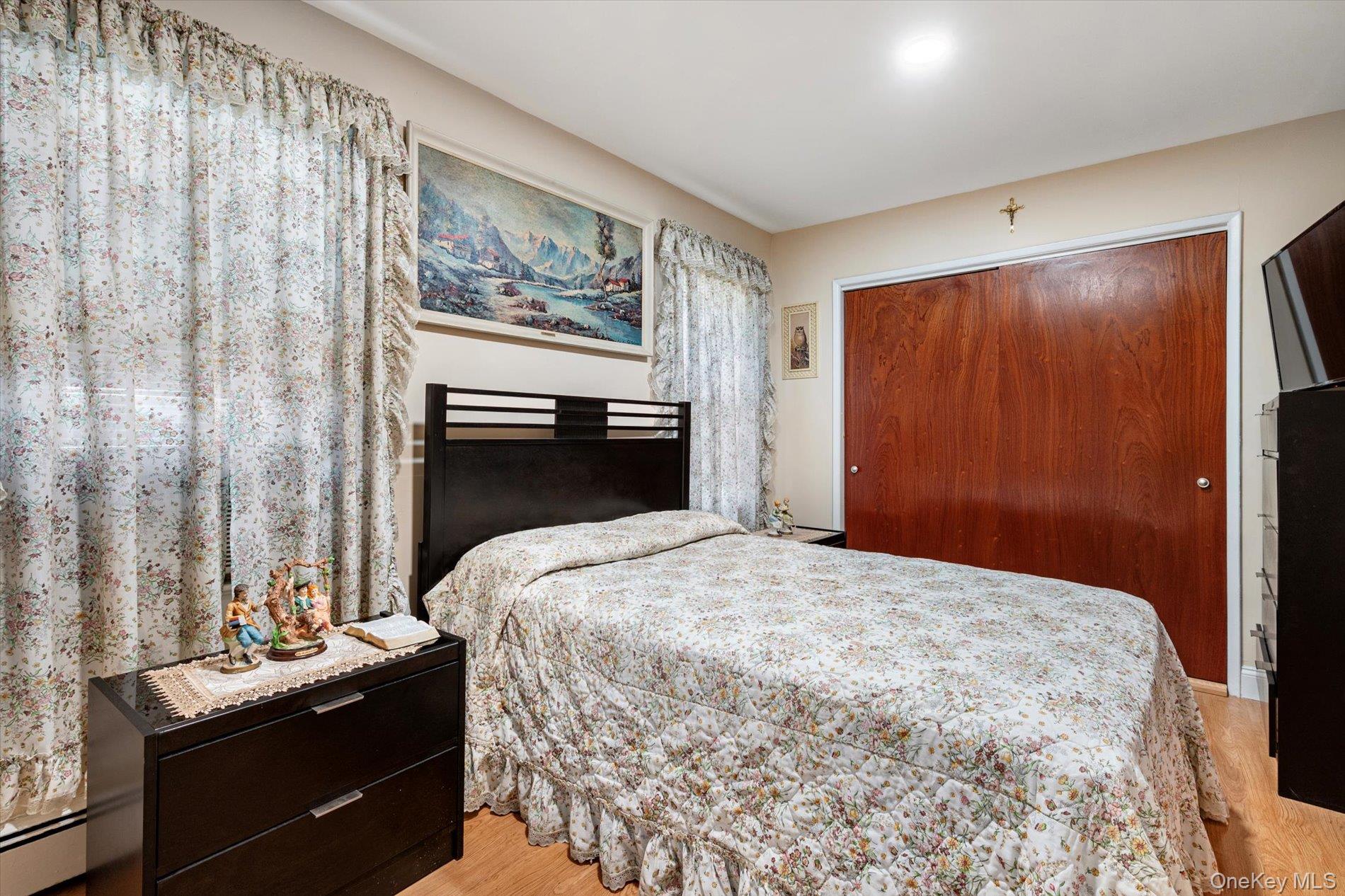 #9 photo, 247 N Columbus Avenue, Freeport , NY 11520