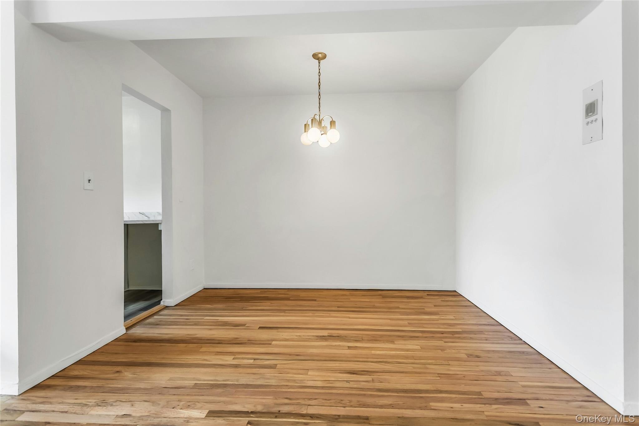 #11 photo, 200 Atlantic Avenue, Lynbrook , NY 11563