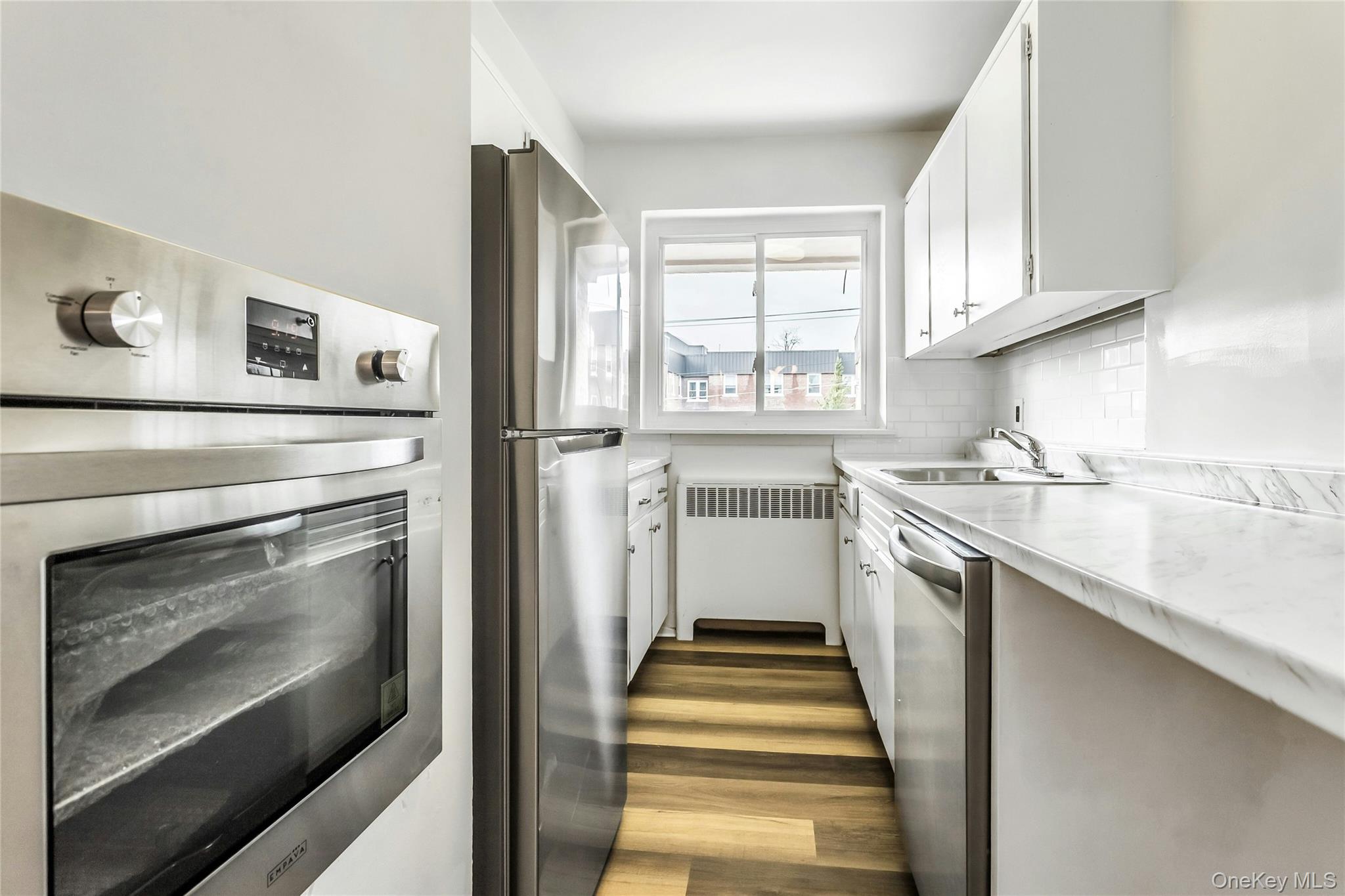 #14 photo, 200 Atlantic Avenue, Lynbrook , NY 11563