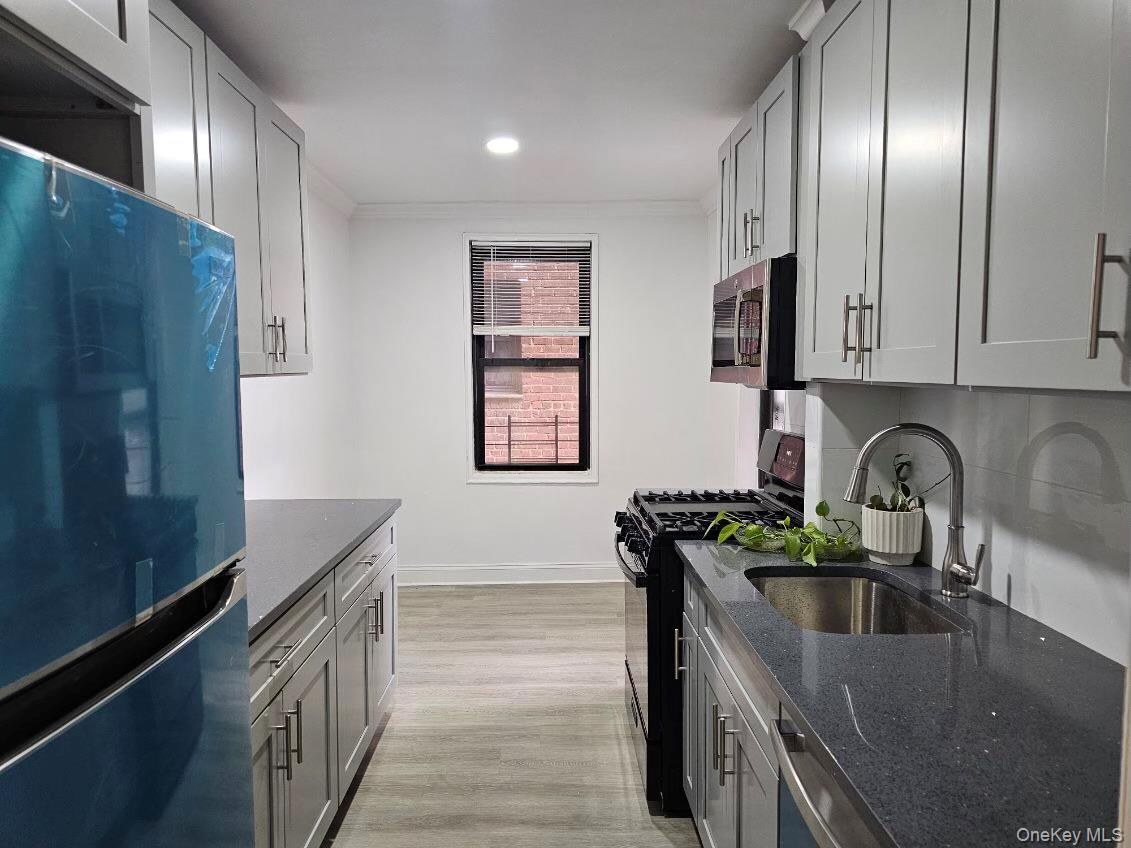 #2 photo, 150-11 72 Road, Kew Garden Hills , NY 11367