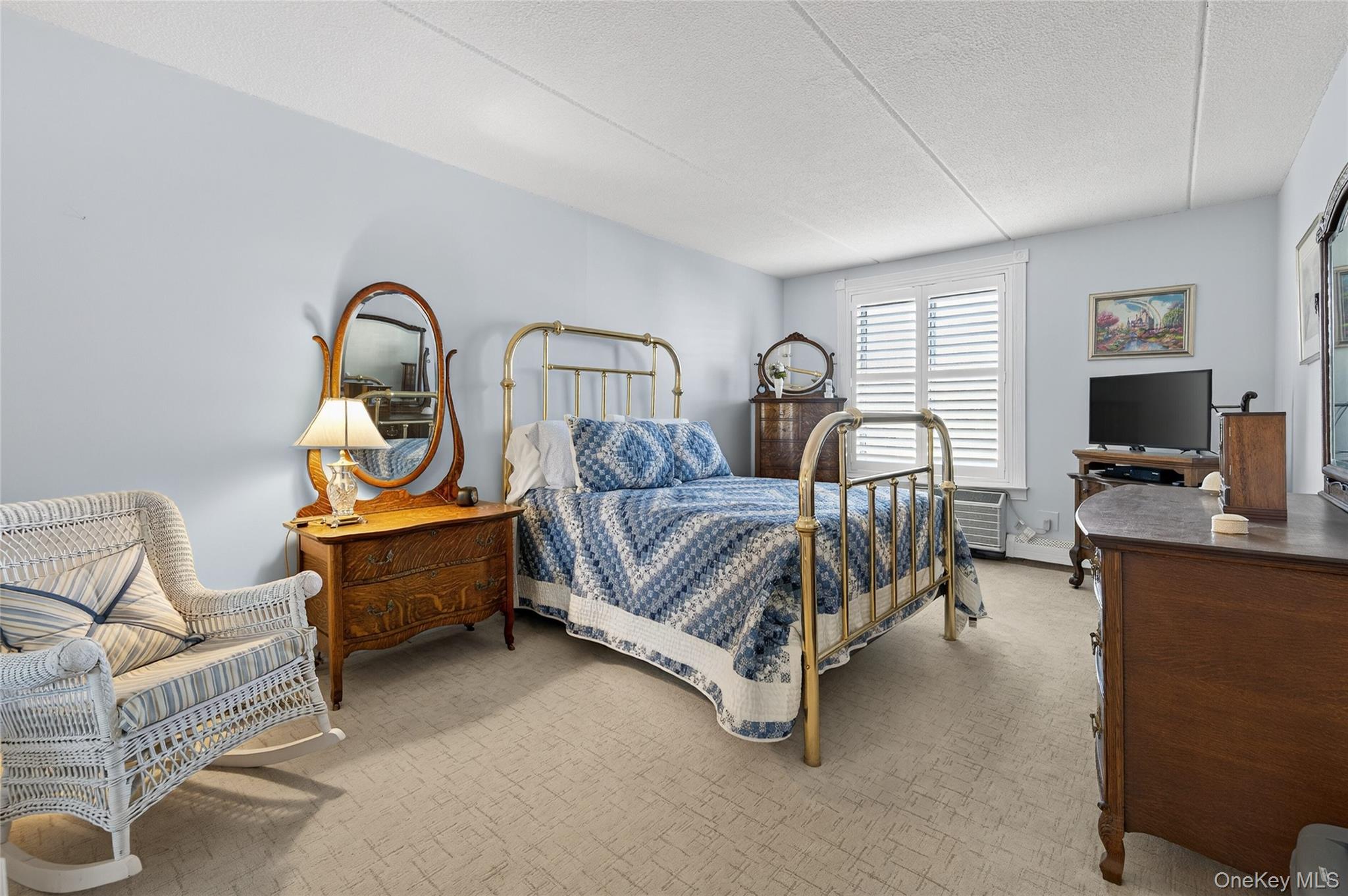 #20 photo, 135 Post Avenue, Westbury , NY 11590