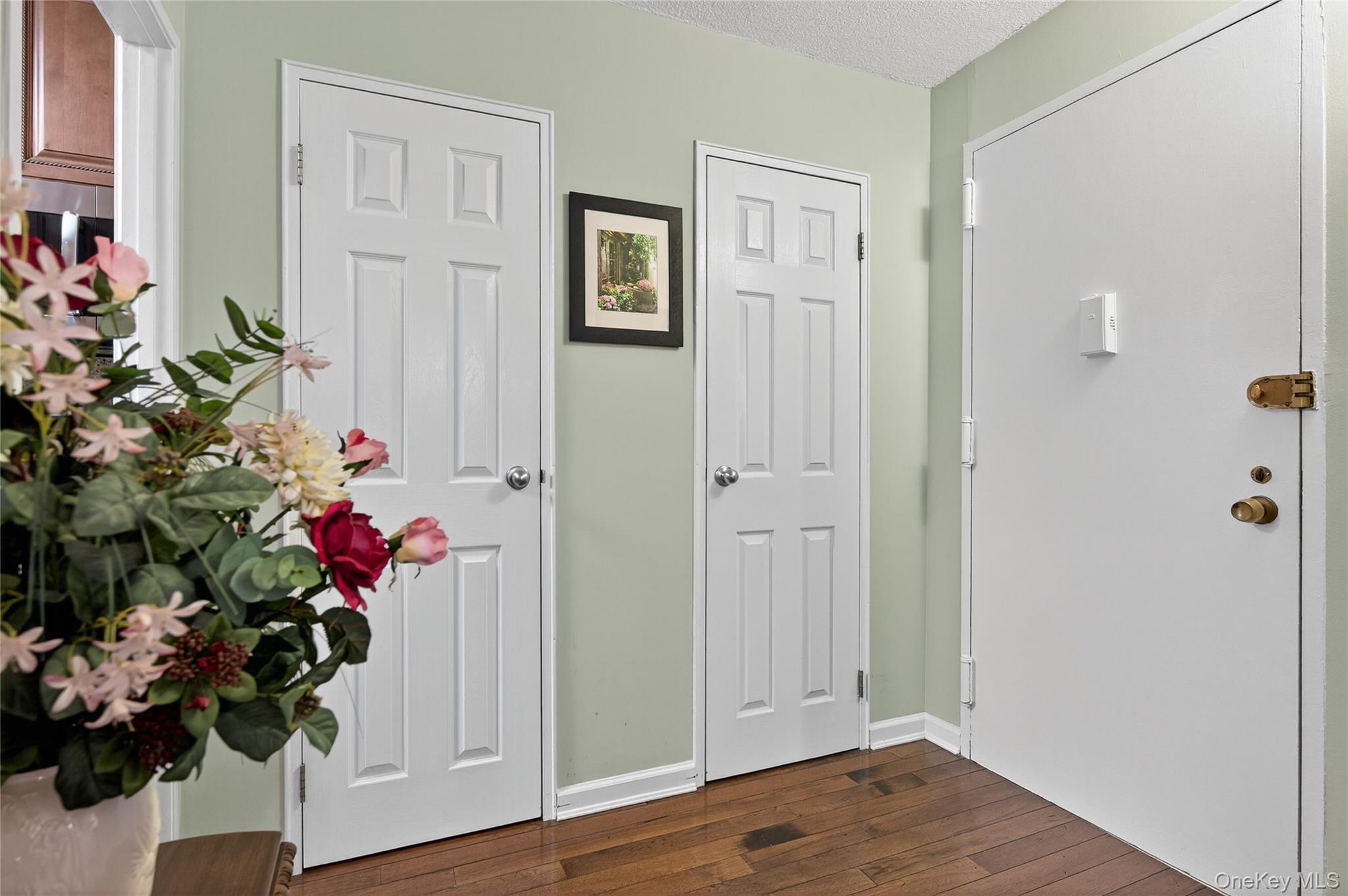 #5 photo, 135 Post Avenue, Westbury , NY 11590