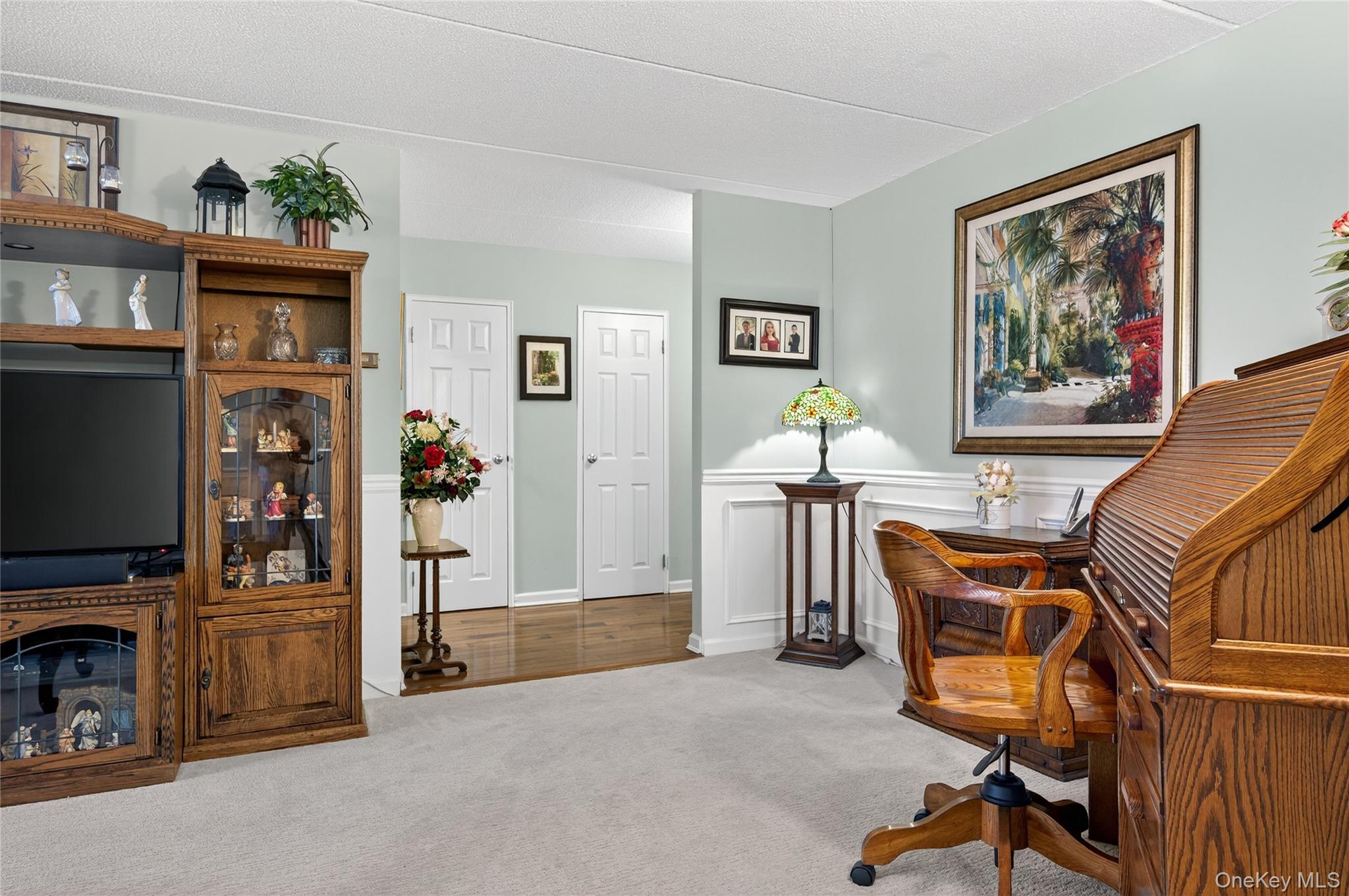 #7 photo, 135 Post Avenue, Westbury , NY 11590