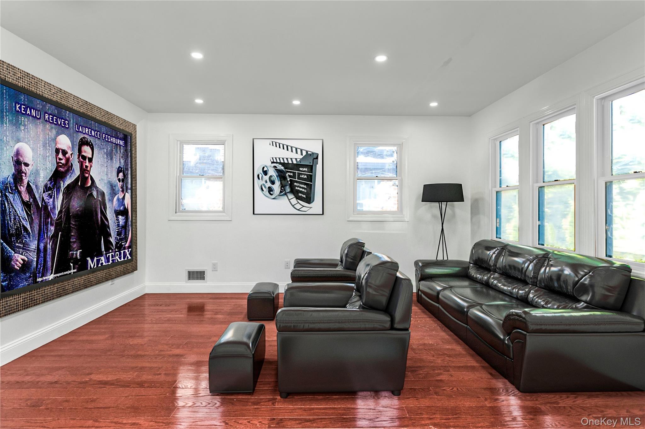 #9 photo, 44 School Street, Malverne , NY 11565