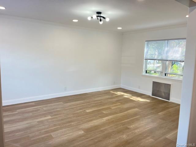 #10 photo, 46-05 158 Street, Flushing , NY 11358