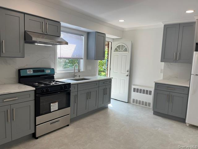 #8 photo, 46-05 158 Street, Flushing , NY 11358