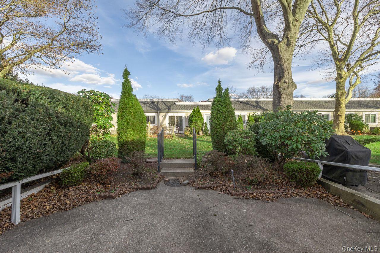 #16 photo, 705 Cabot Court, Saint James , NY 11780