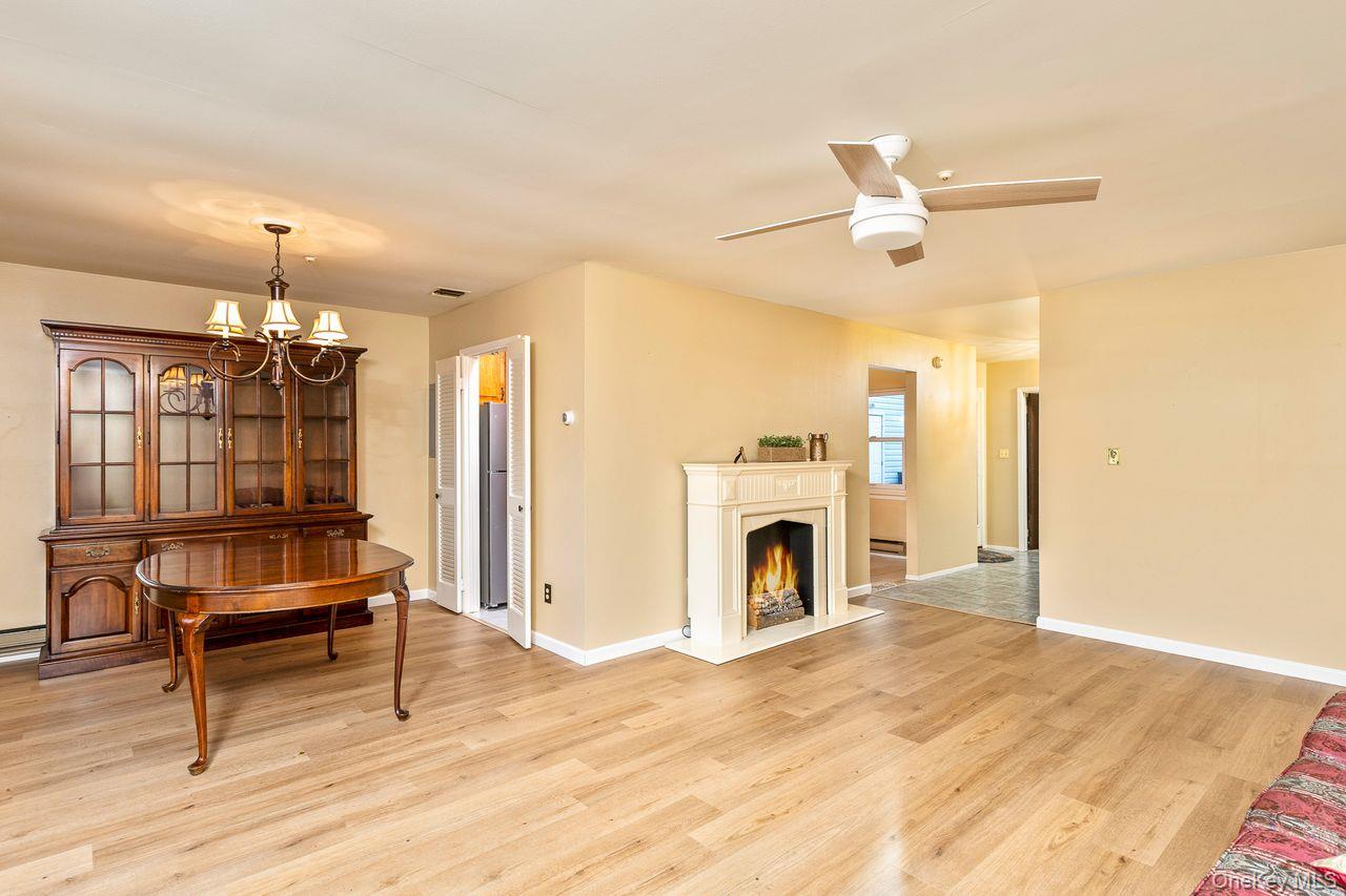 #7 photo, 705 Cabot Court, Saint James , NY 11780