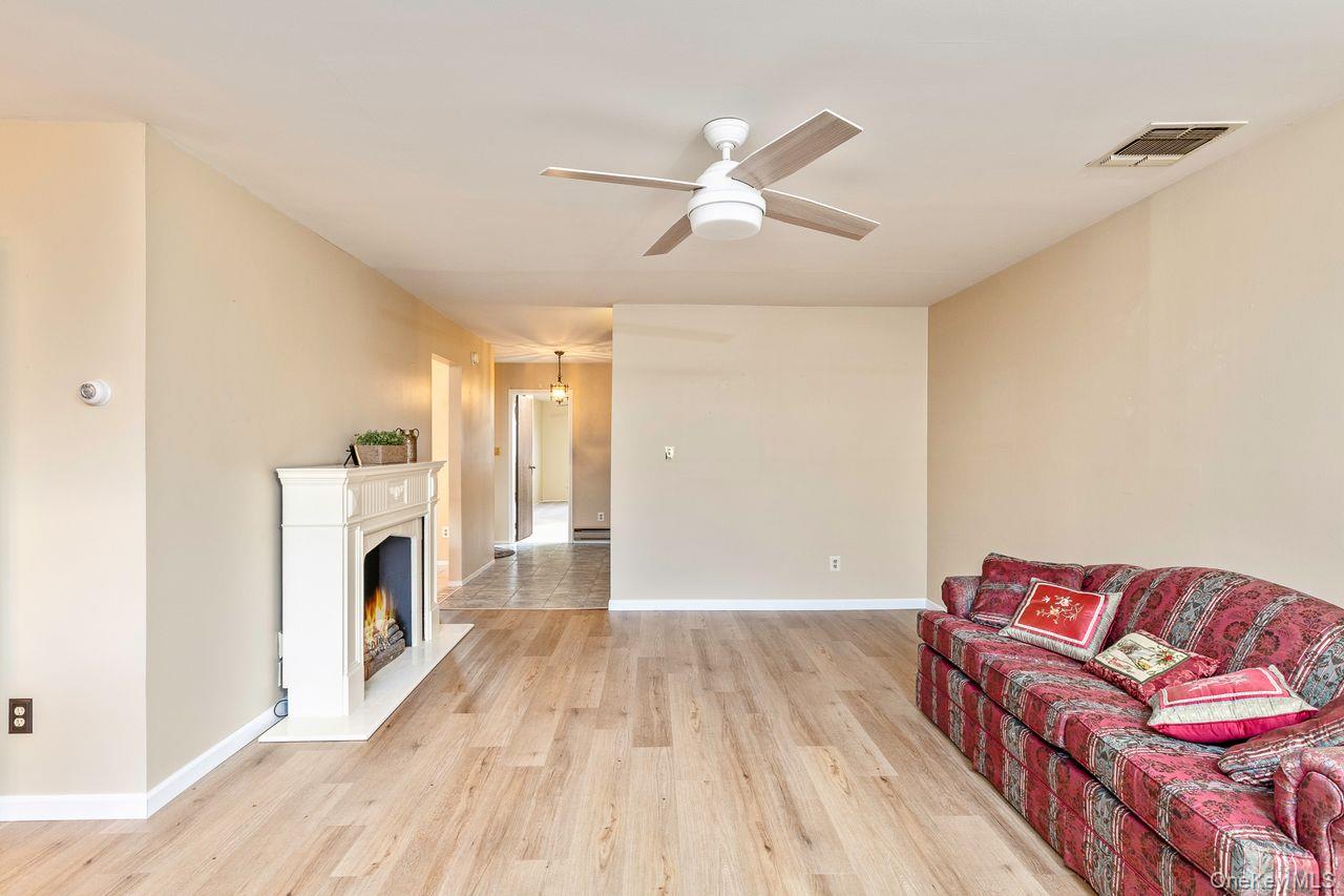 #8 photo, 705 Cabot Court, Saint James , NY 11780