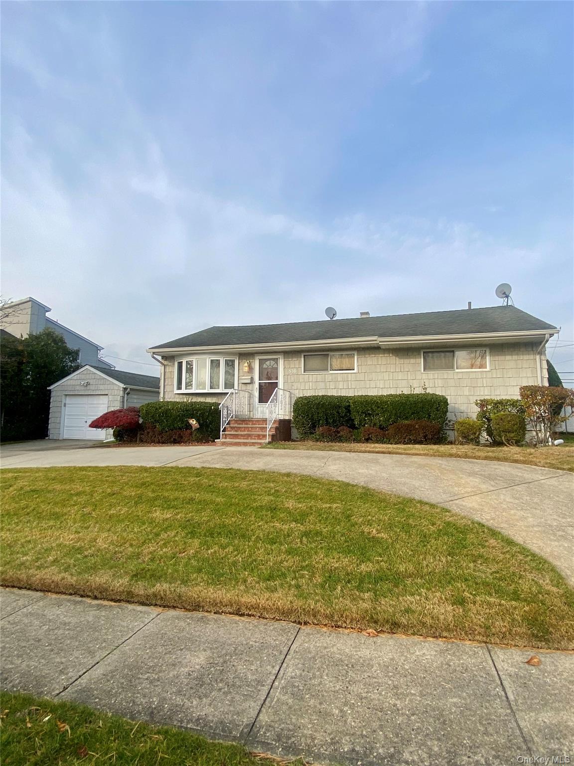 #1 photo, 816 Anderson Avenue, Franklin Square , NY 11010