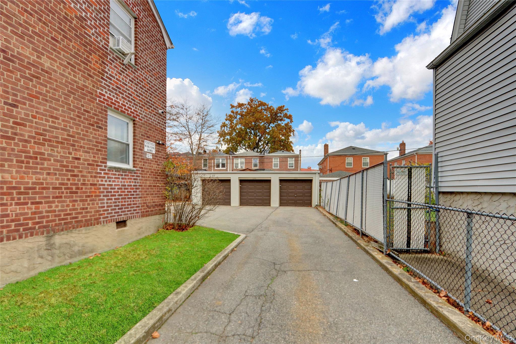 #19 photo, 37-15 195th, Flushing , NY 11358