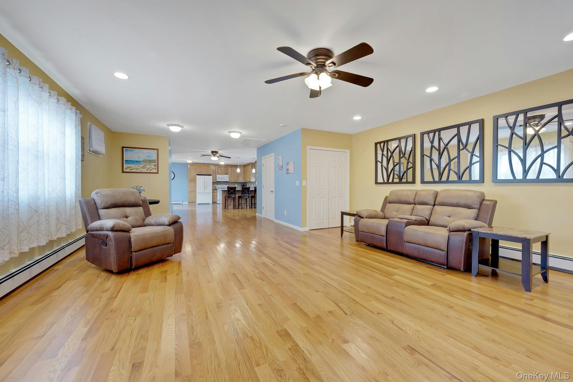 #4 photo, 107E Edgewater Park, Bronx , NY 10465