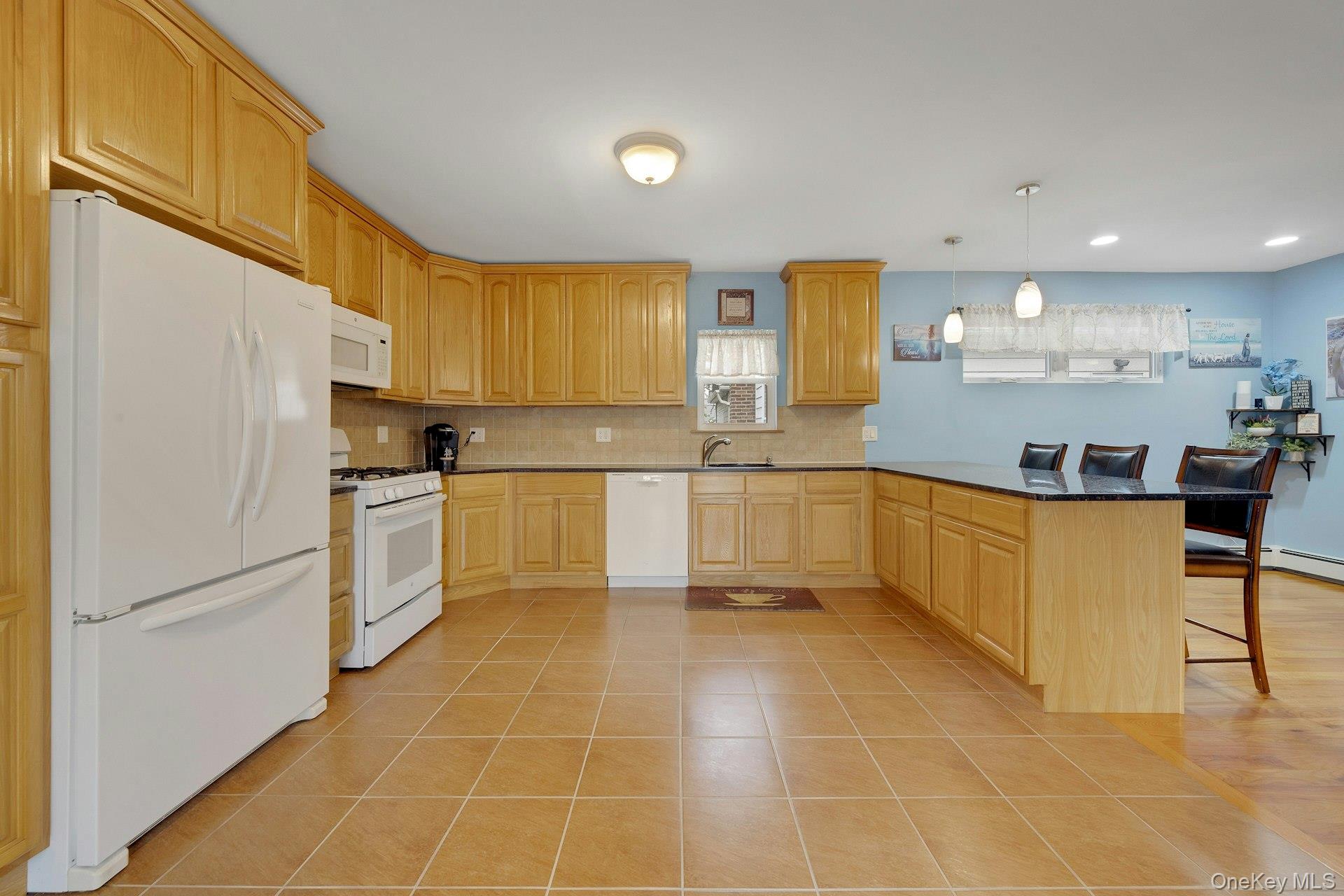 #8 photo, 107E Edgewater Park, Bronx , NY 10465