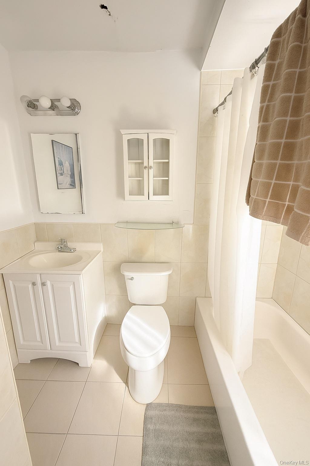 #5 photo, 15567 116th Avenue, Rochdale , NY 11434