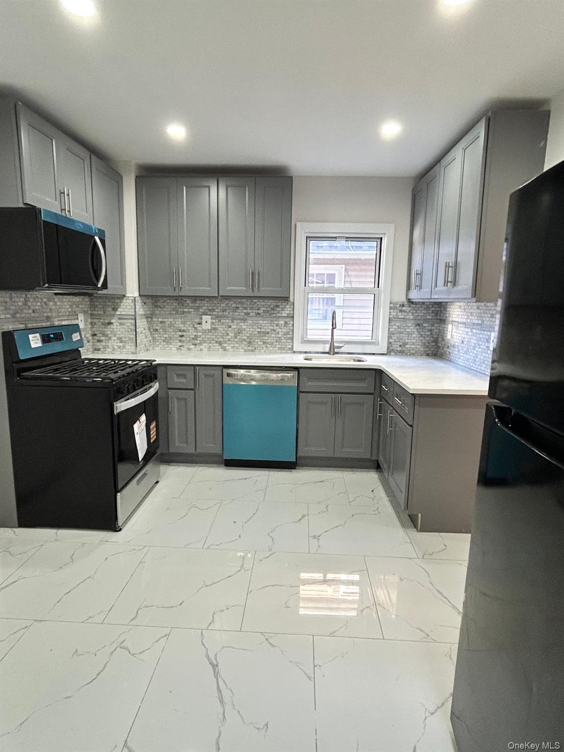 #7 photo, 119-60 177th Street, Saint Albans , NY 11434