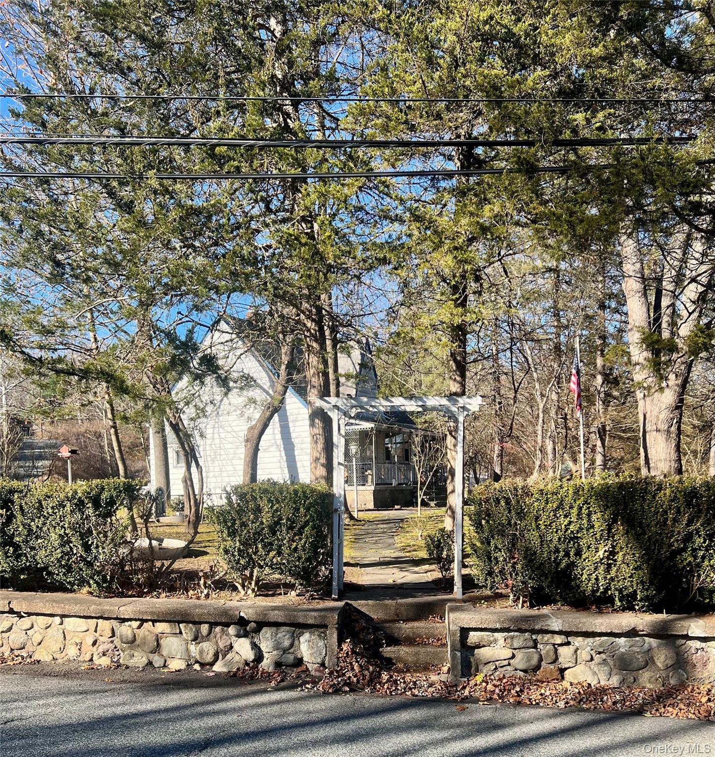 #1 photo, 6A Post Road, Sloatsburg , NY 10974