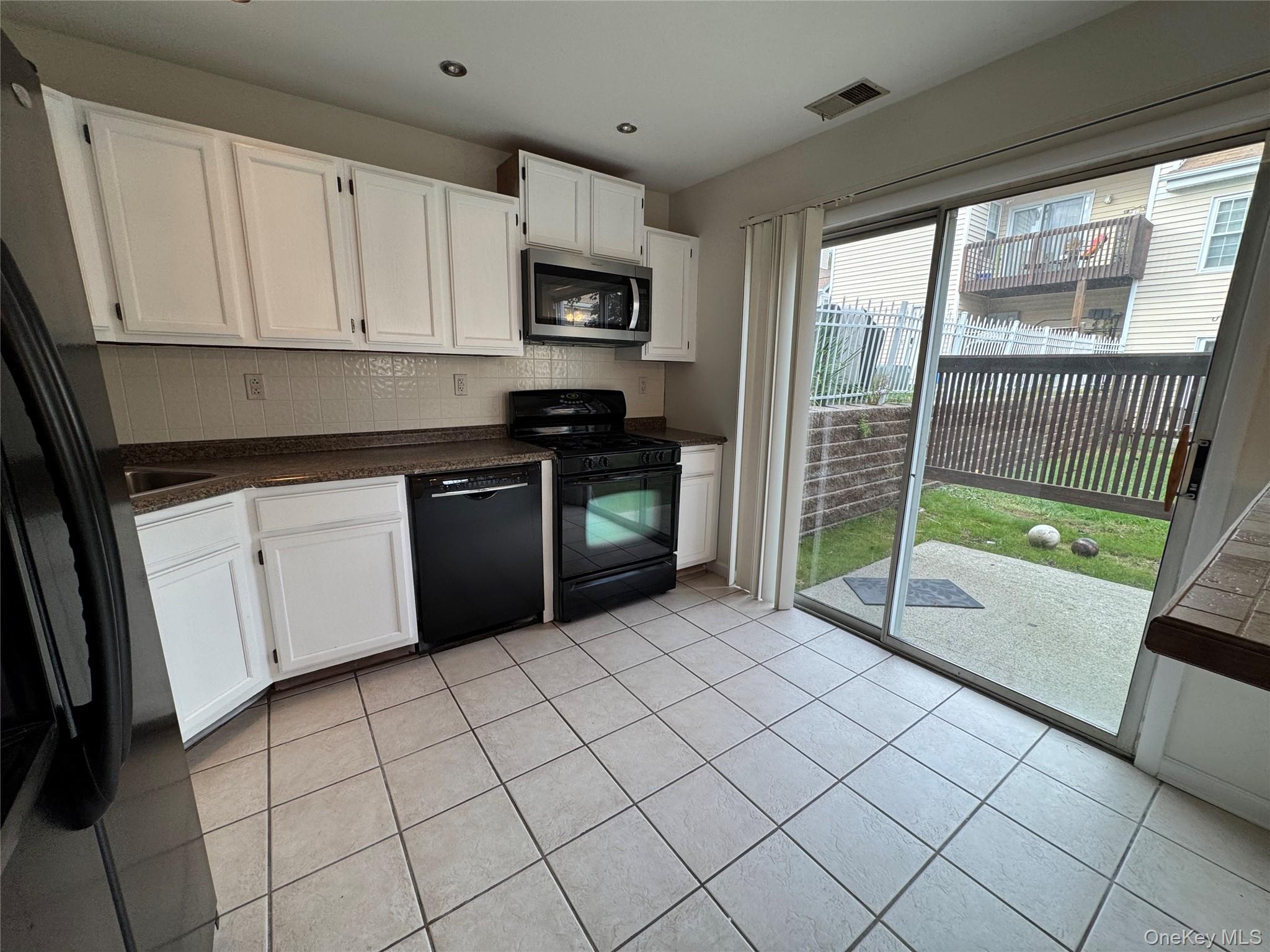 #11 photo, 2910 Whispering Hills Drive, Chester , NY 10918