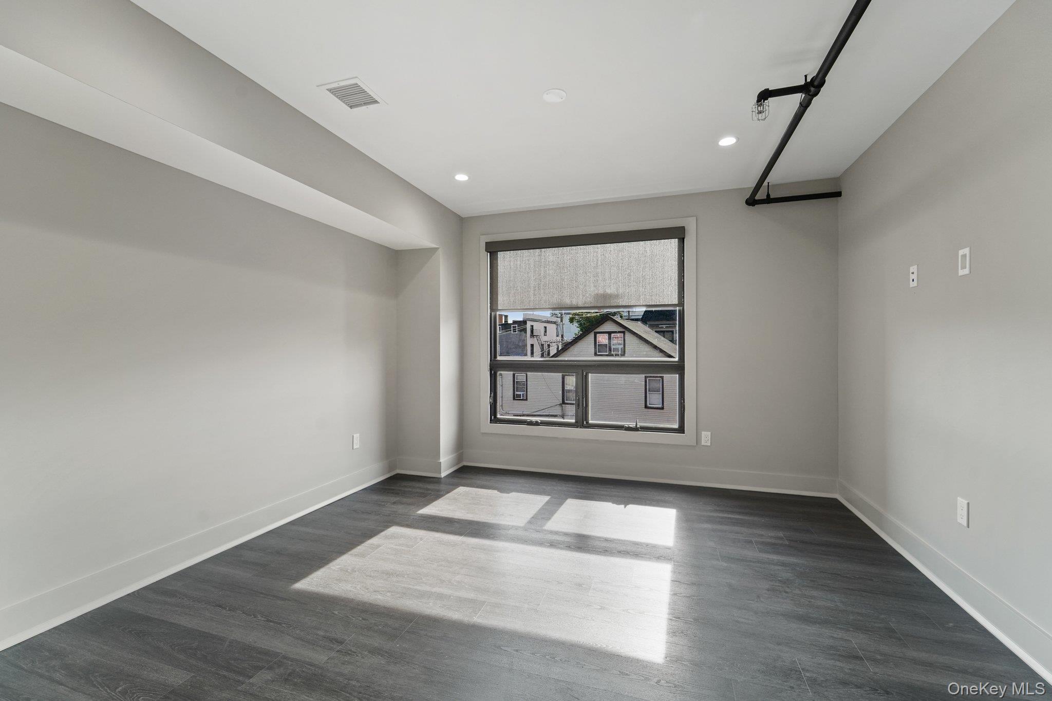 #12 photo, 172 E Prospect Avenue, Mamaroneck , NY 10543