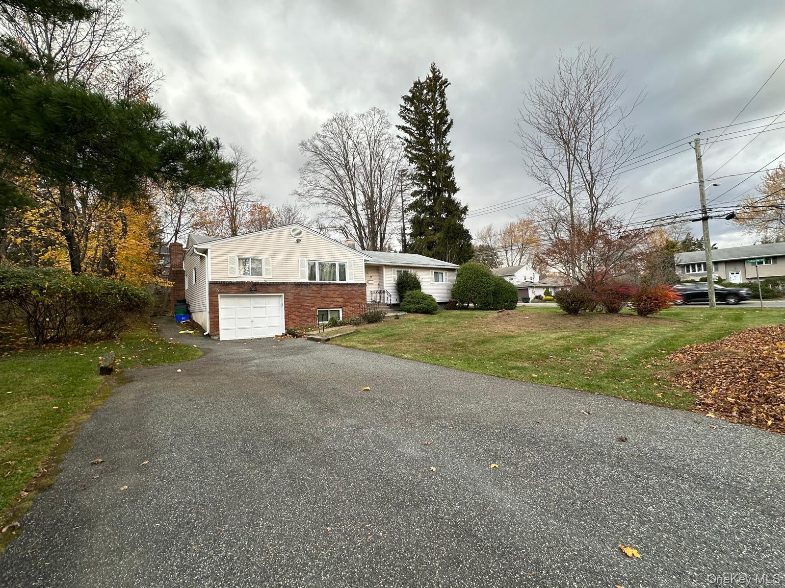 #2 photo, 24 Waverly Place, Monsey , NY 10952
