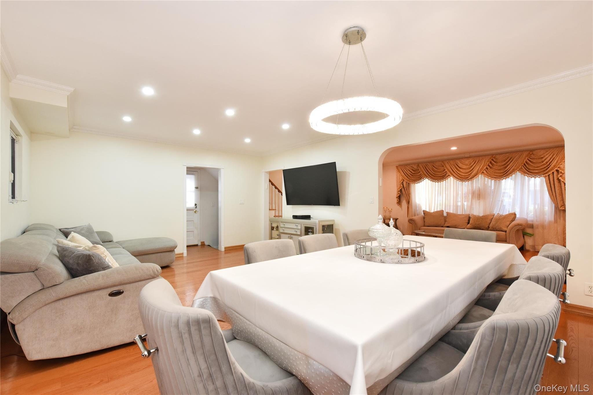 #12 photo, 80-46 212th Street, Hollis Hills , NY 11427