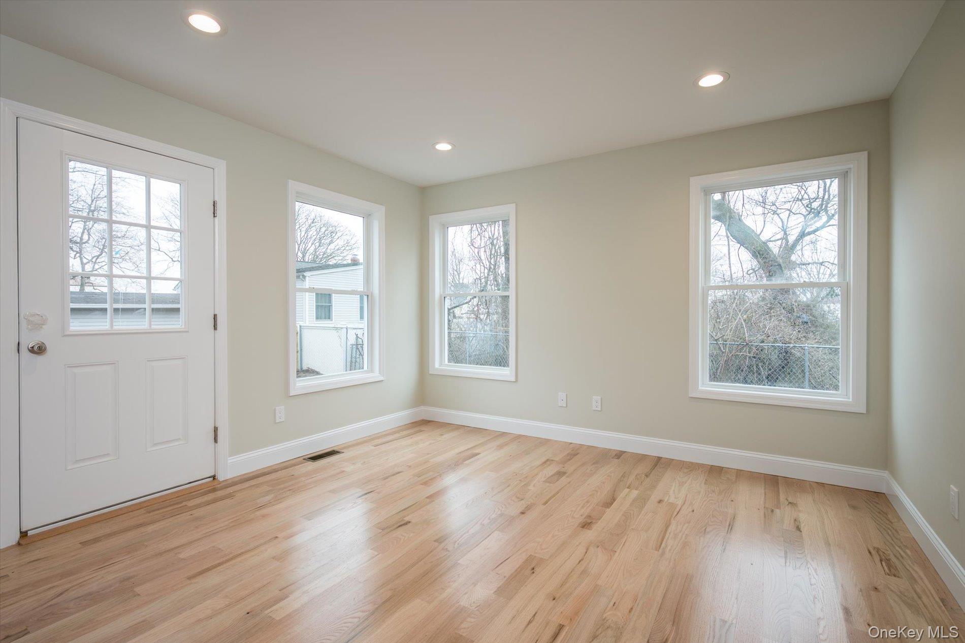 #12 photo, 15 Dubois Avenue, Amityville , NY 11701