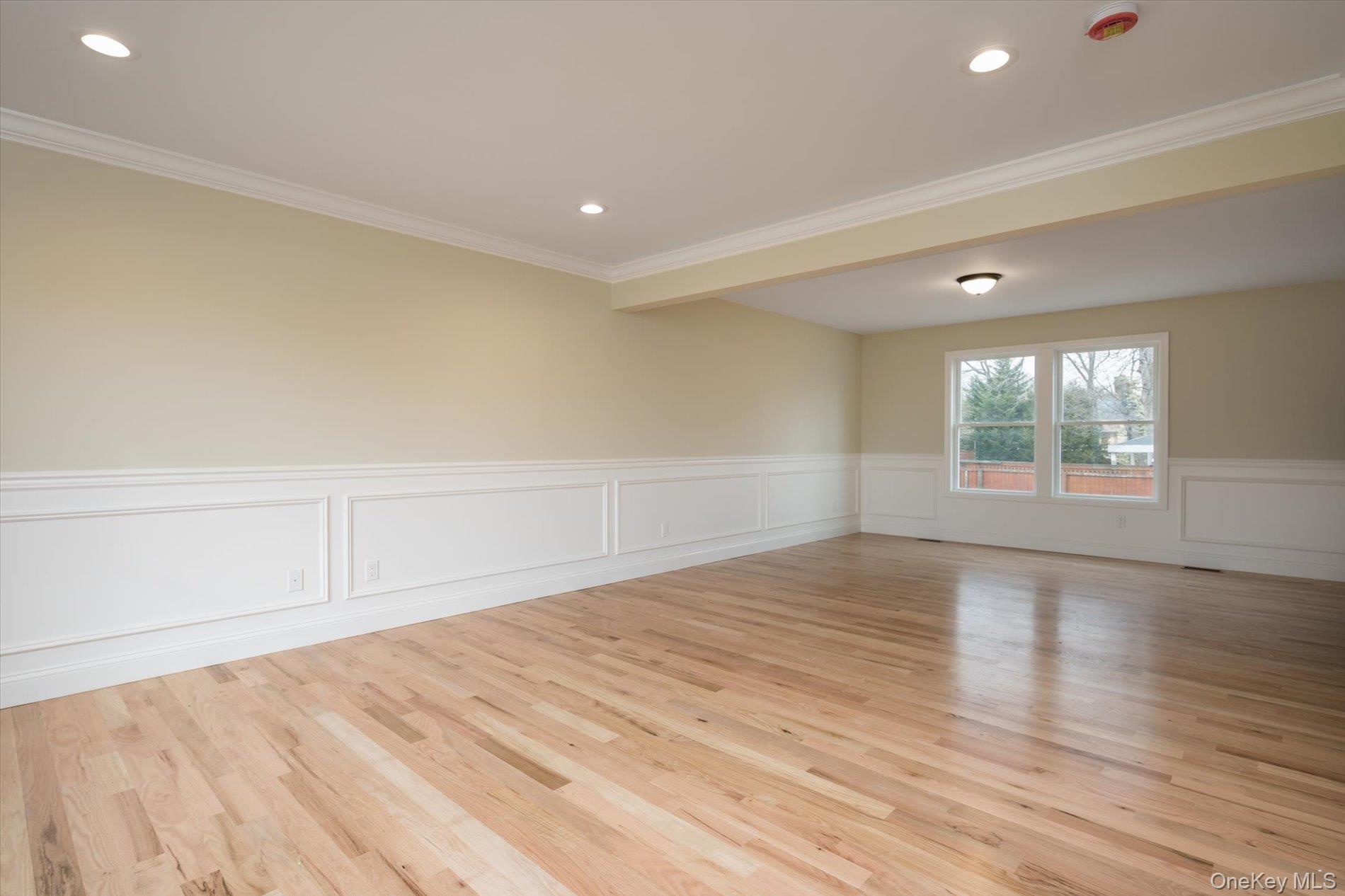 #4 photo, 15 Dubois Avenue, Amityville , NY 11701