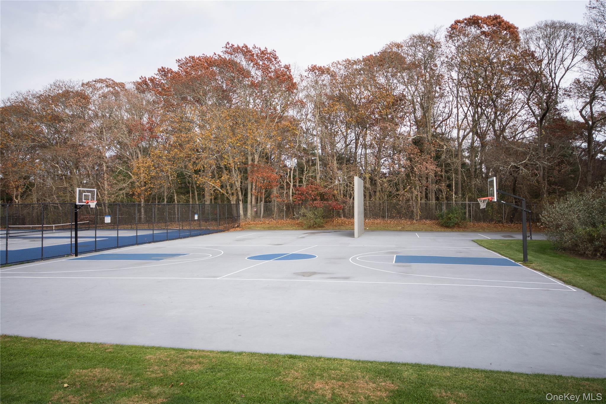 #15 photo, 312 Artist Lake Drive, Middle Island , NY 11953