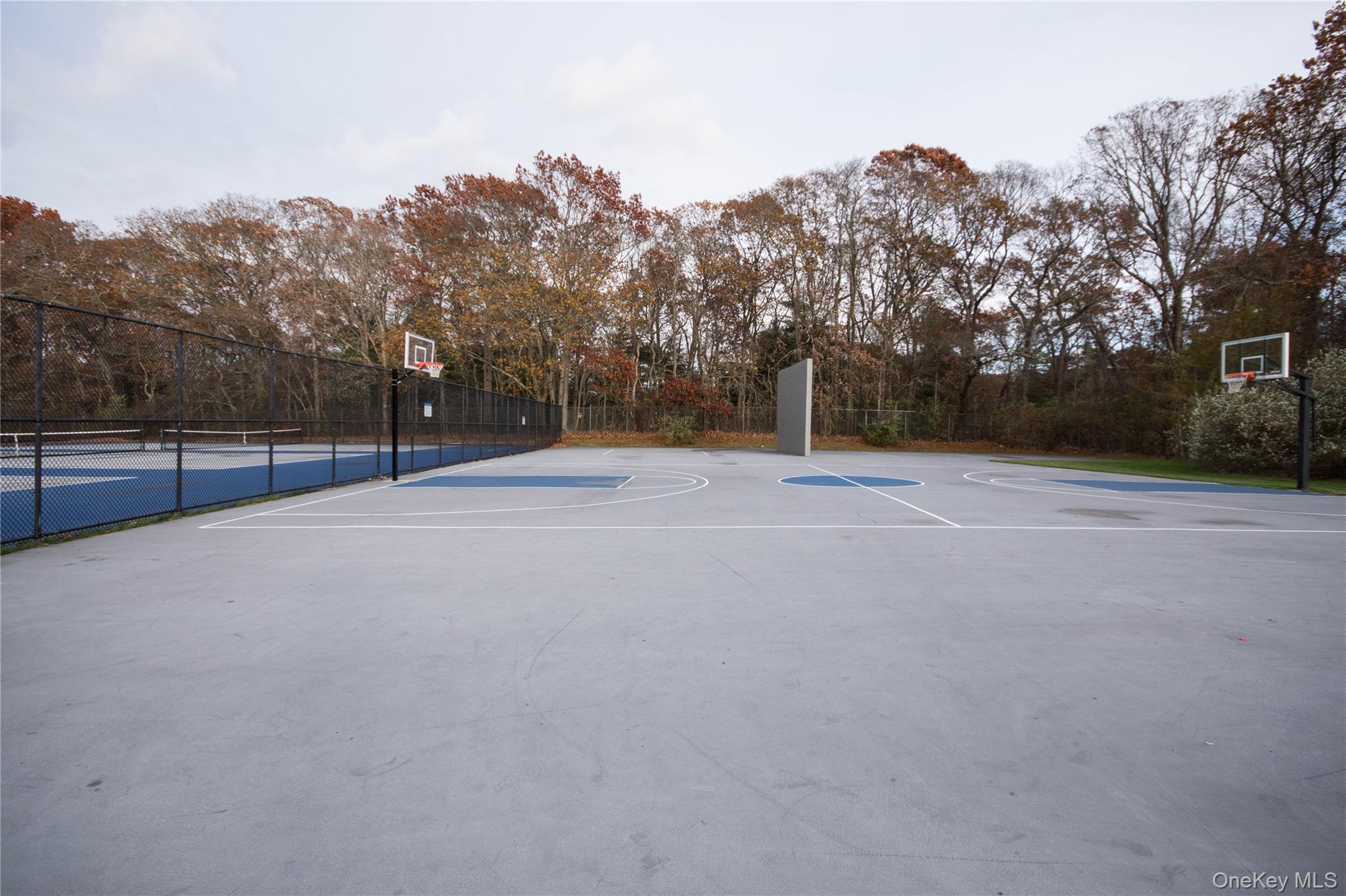 #16 photo, 312 Artist Lake Drive, Middle Island , NY 11953