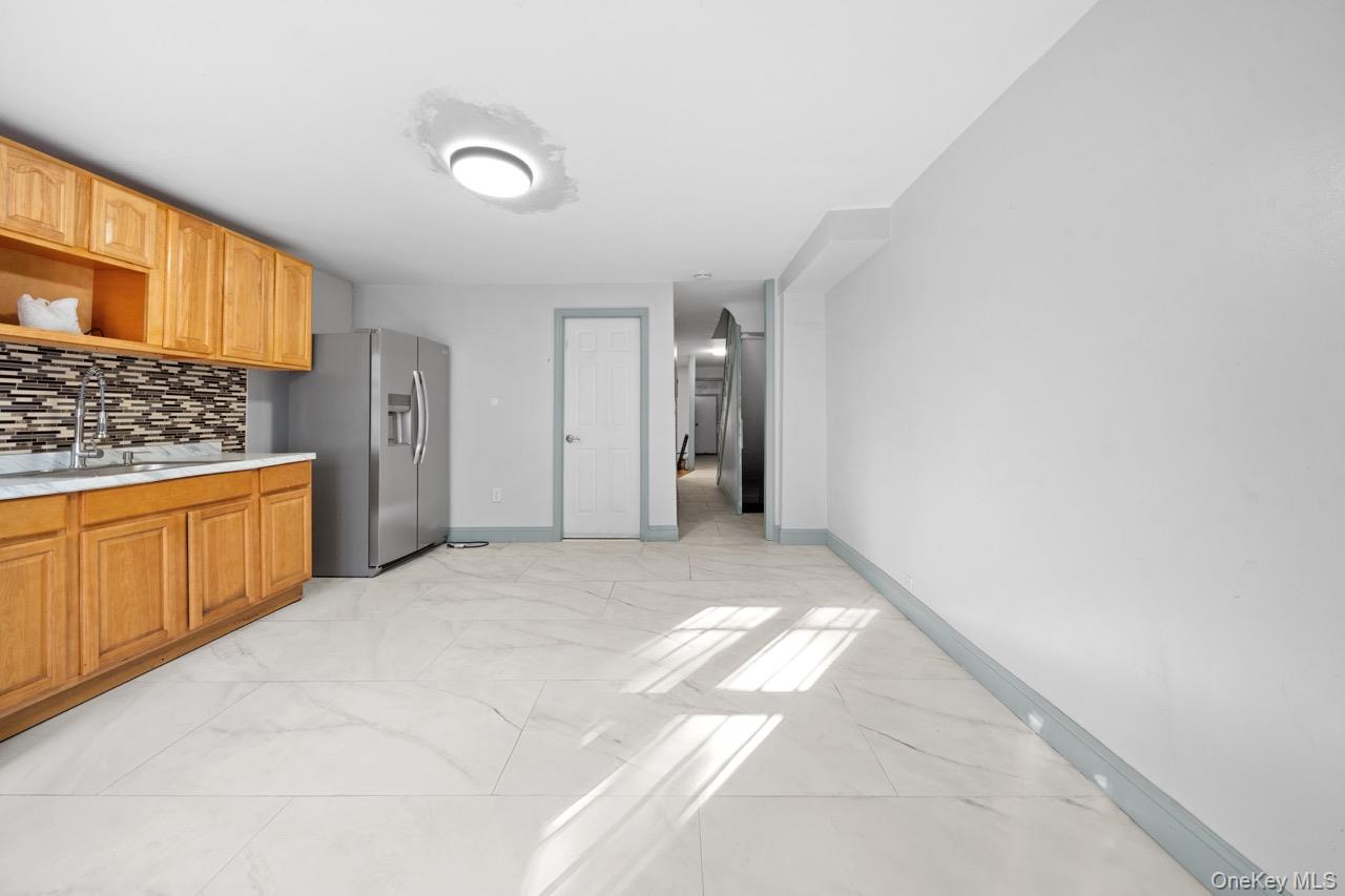 #20 photo, 146A Hull Street, Brooklyn , NY 11233