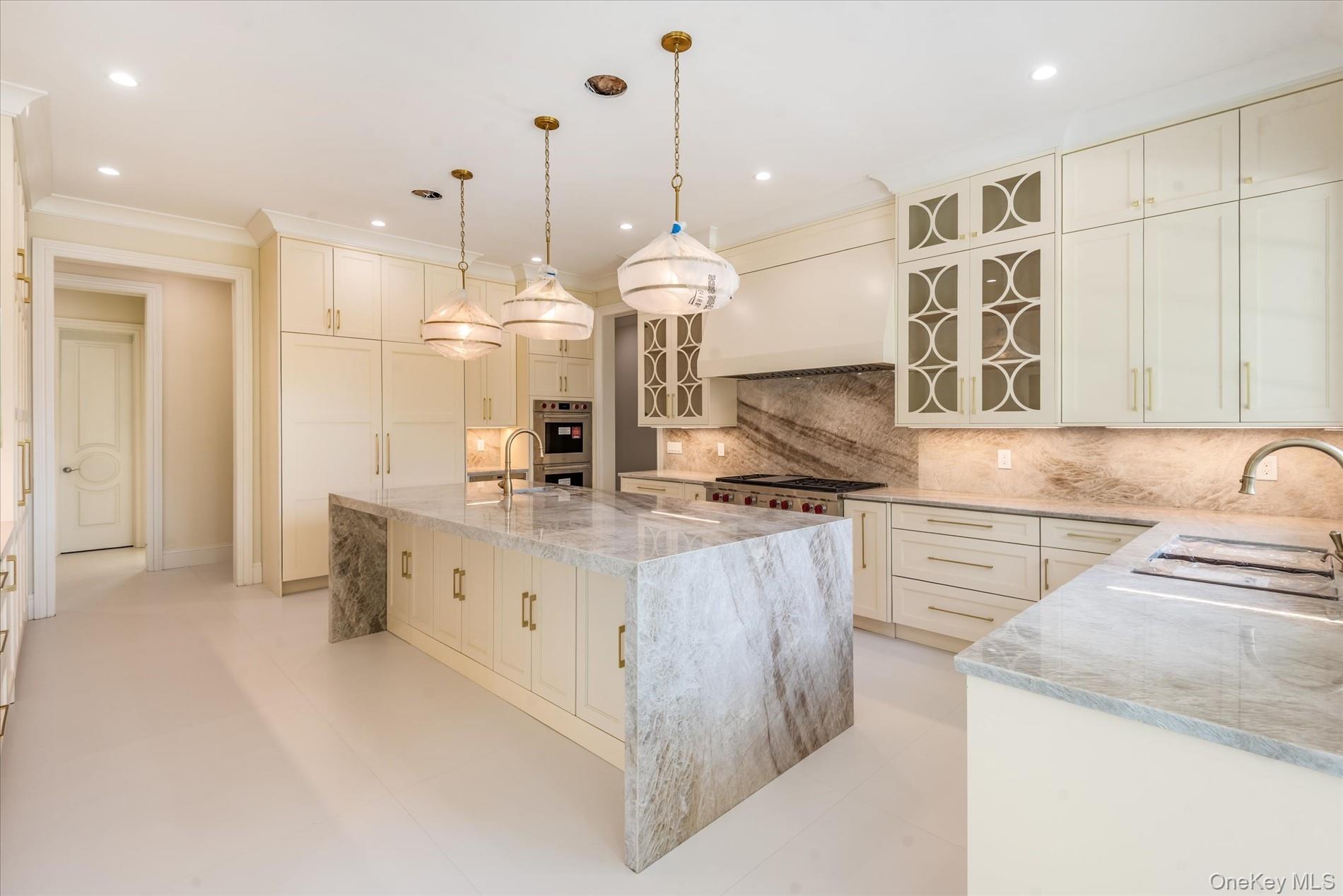 #18 photo, 566 E Shore Road, Great Neck , NY 11024