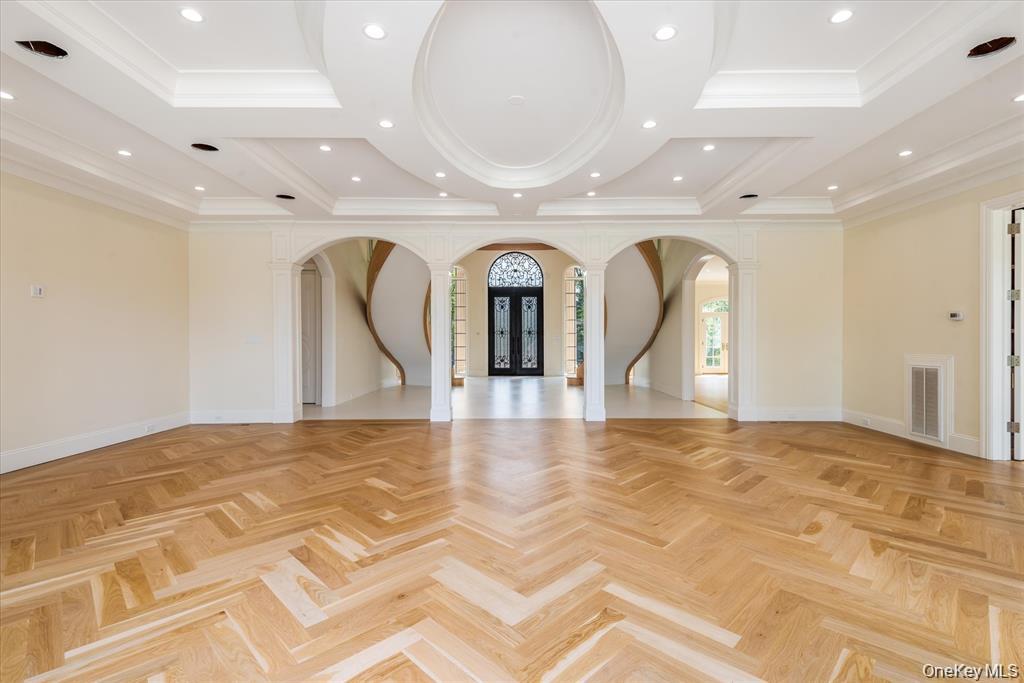 #6 photo, 566 E Shore Road, Great Neck , NY 11024