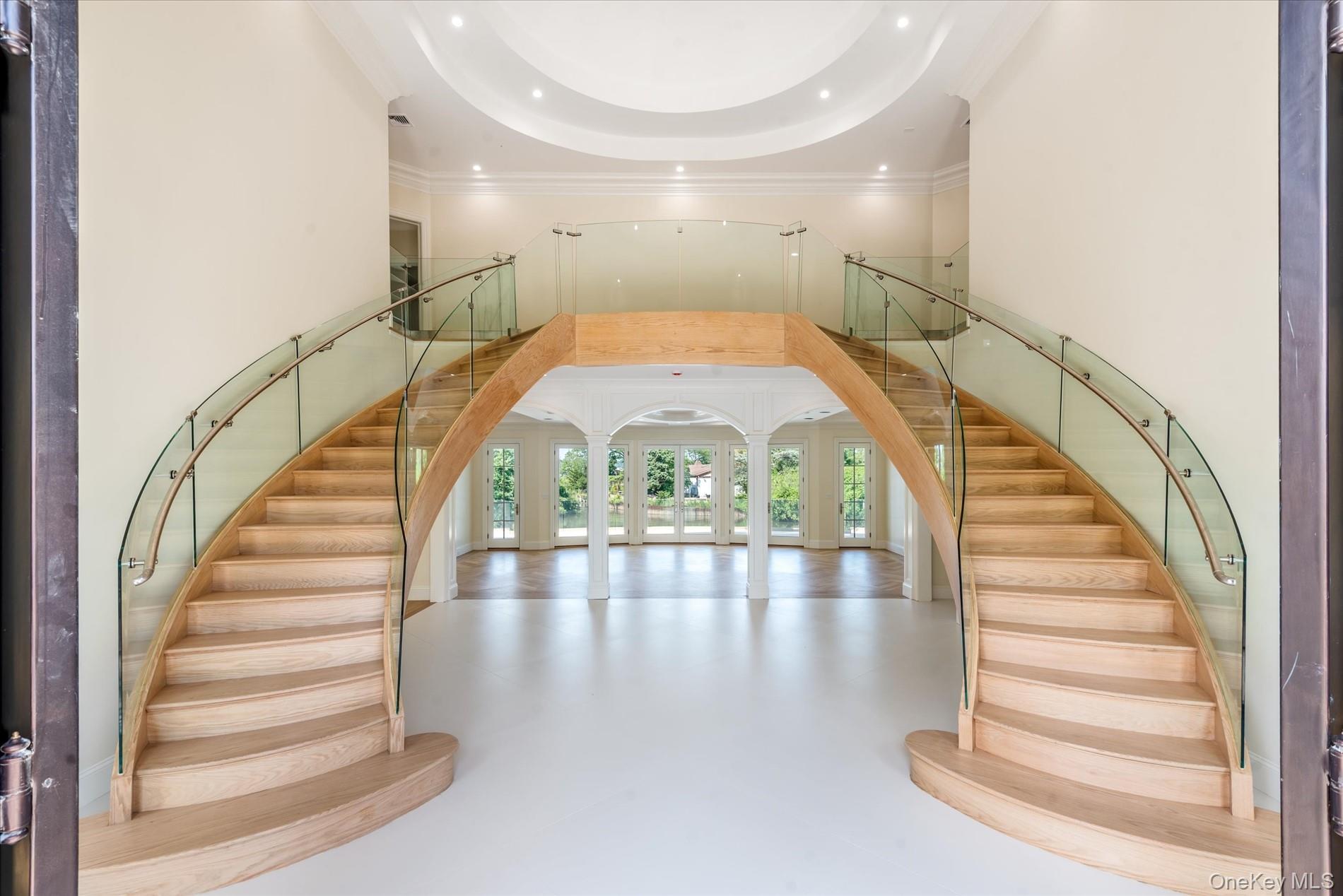 #7 photo, 566 E Shore Road, Great Neck , NY 11024