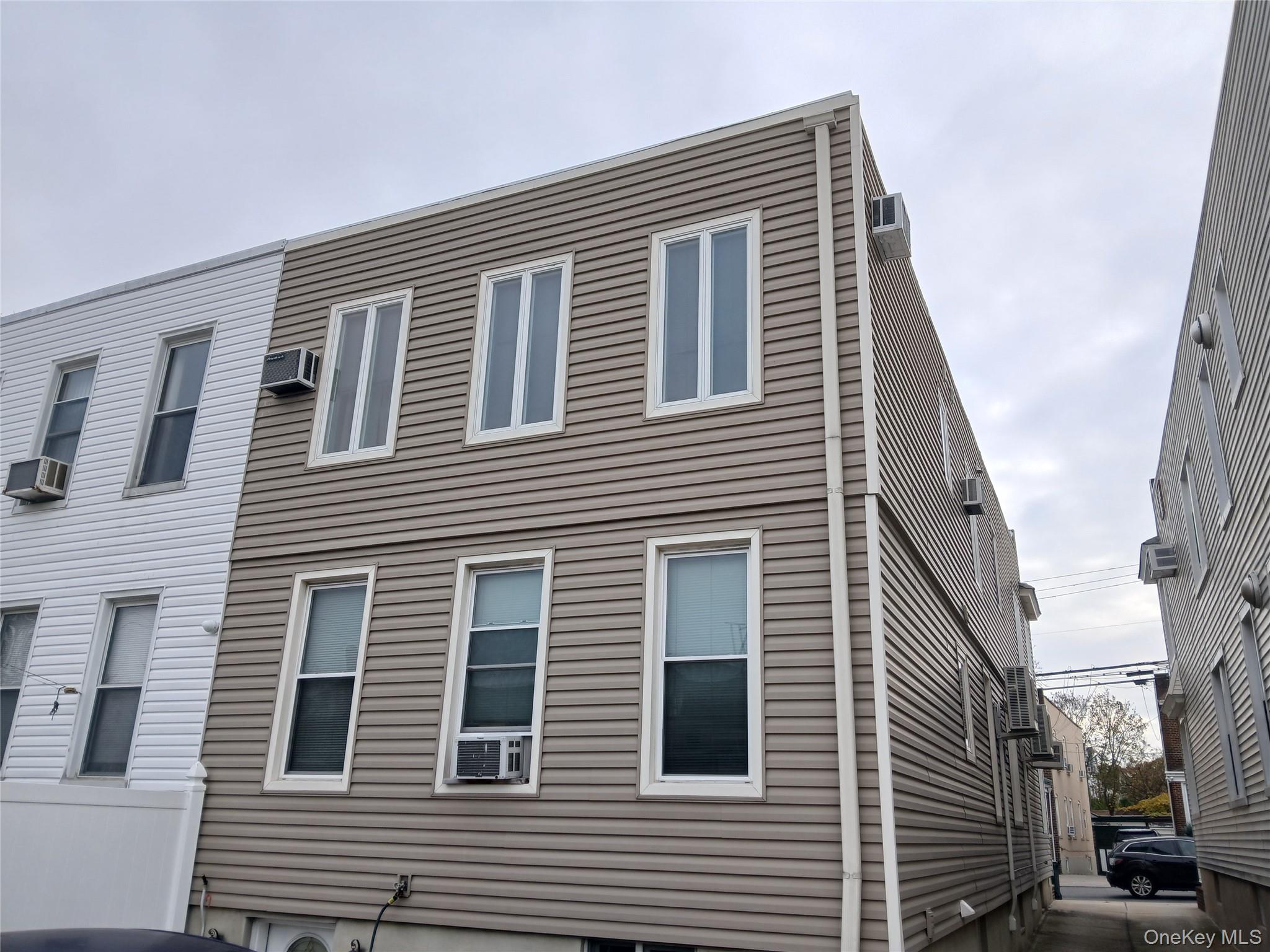 #15 photo, 80-11 78th Avenue, Glendale , NY 11385