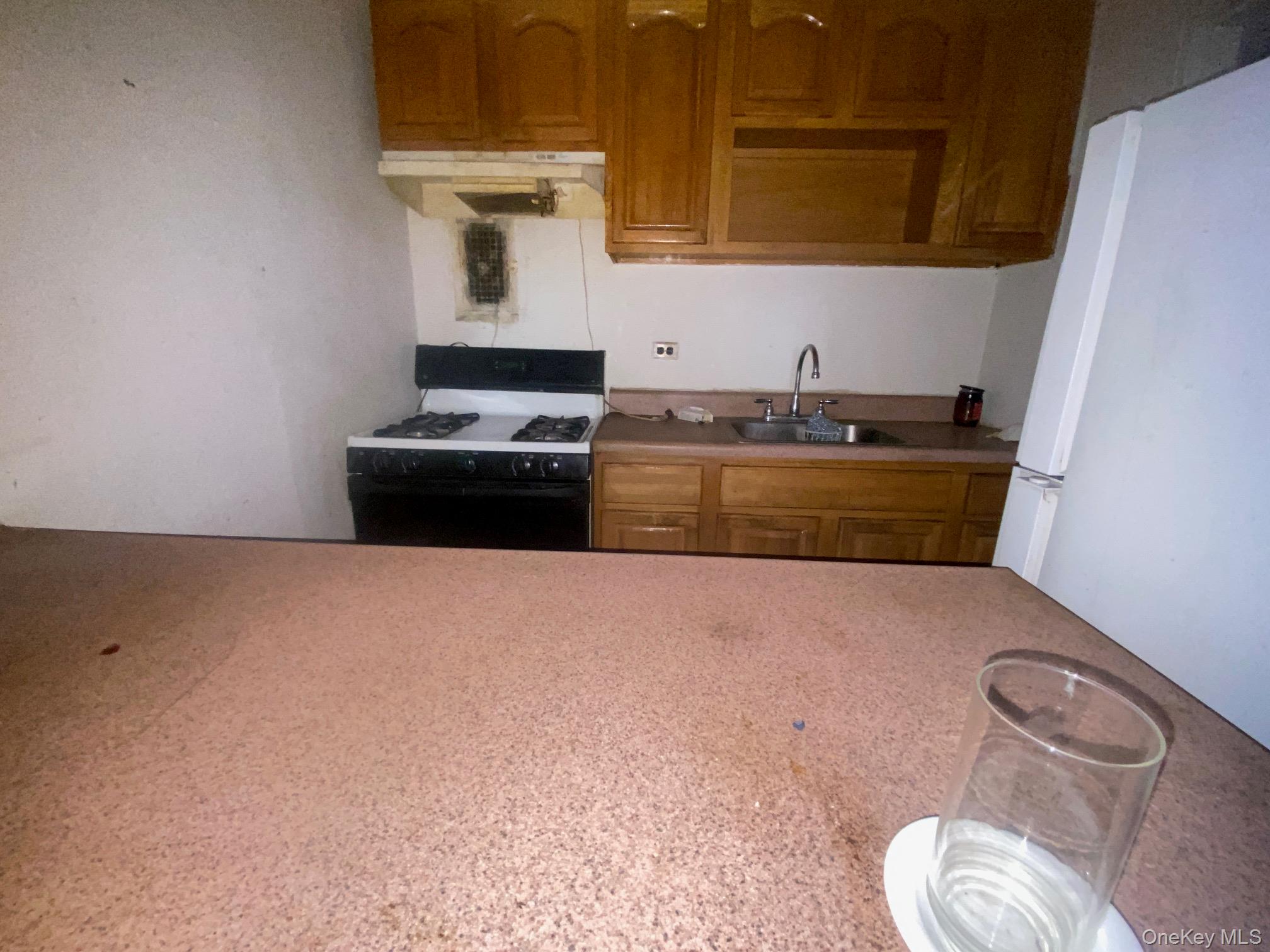 #11 photo, 42-42 Colden Street, Flushing , NY 11355