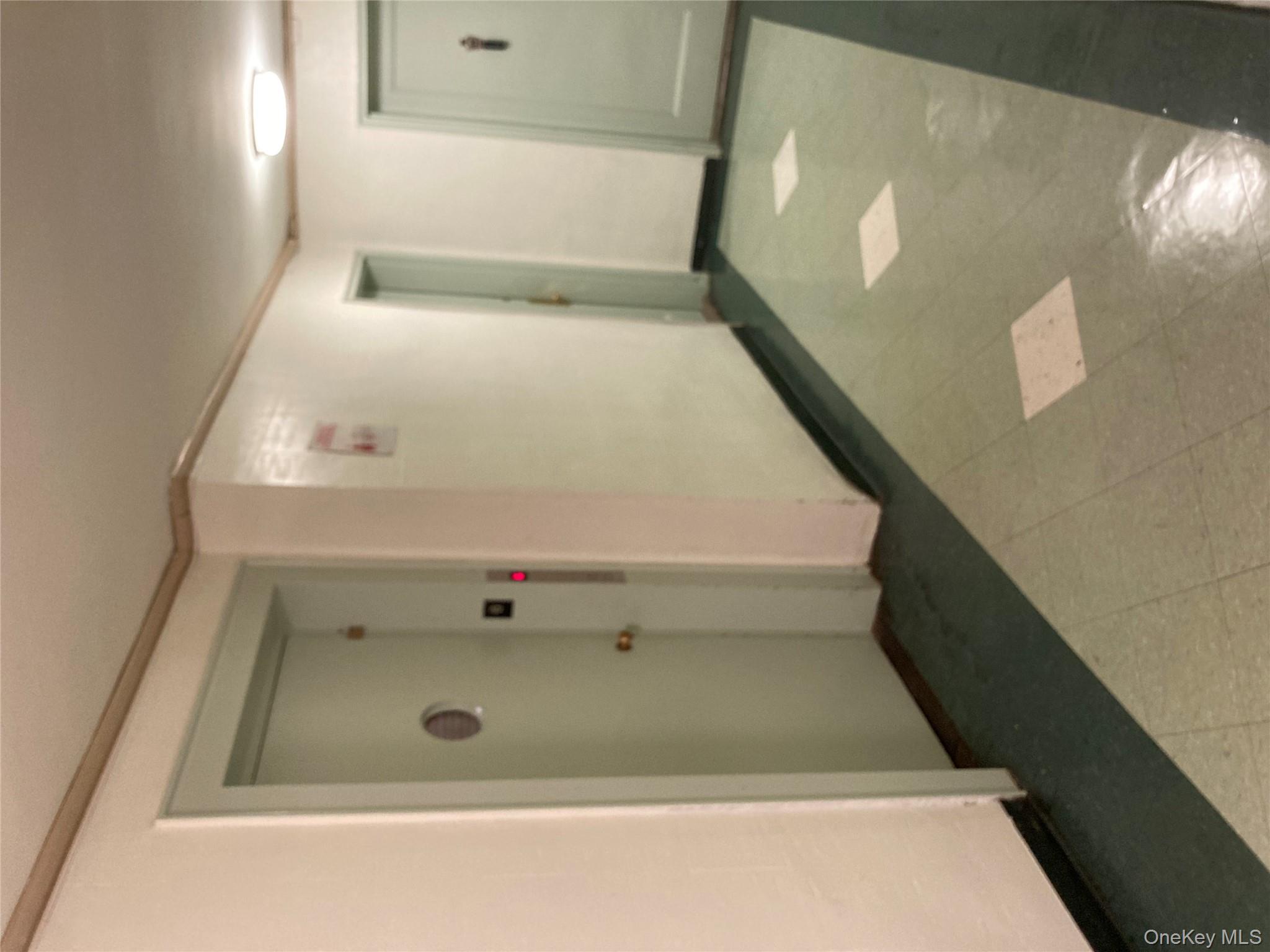 #12 photo, 62-59 108, Forest Hills , NY 11375