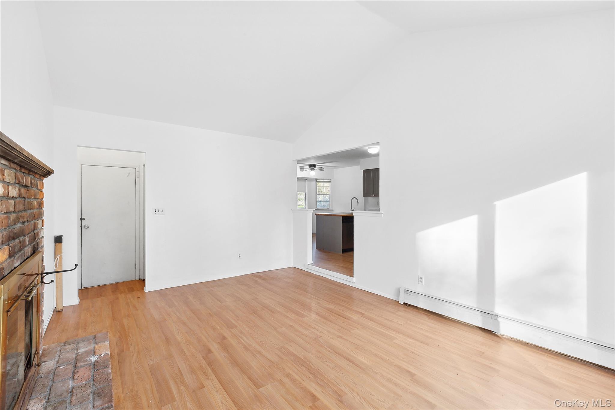 #6 photo, 16 Settlers Landing Lane, East Hampton , NY 11937