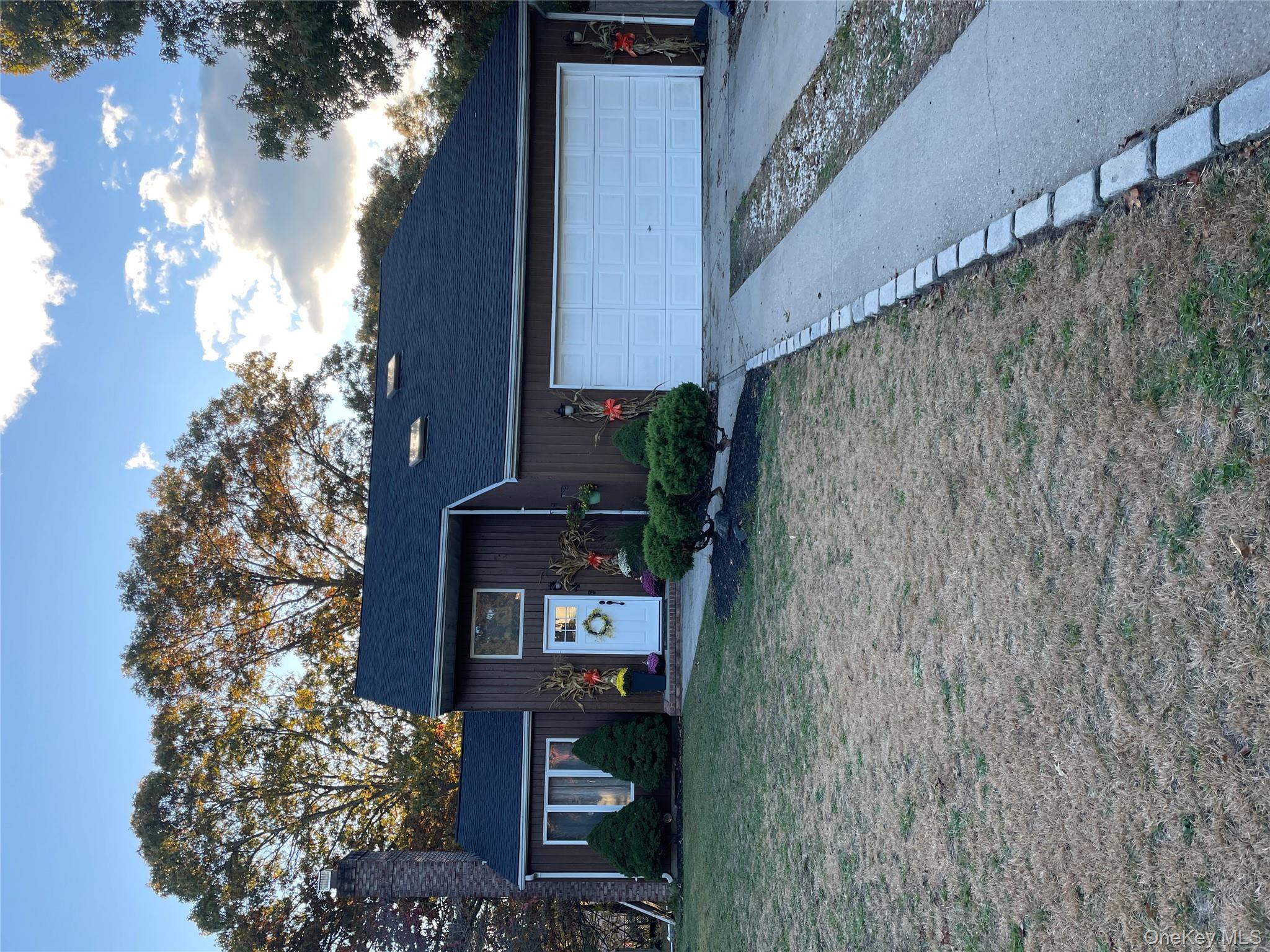 #1 photo, 4 Marlo Court, Selden , NY 11784