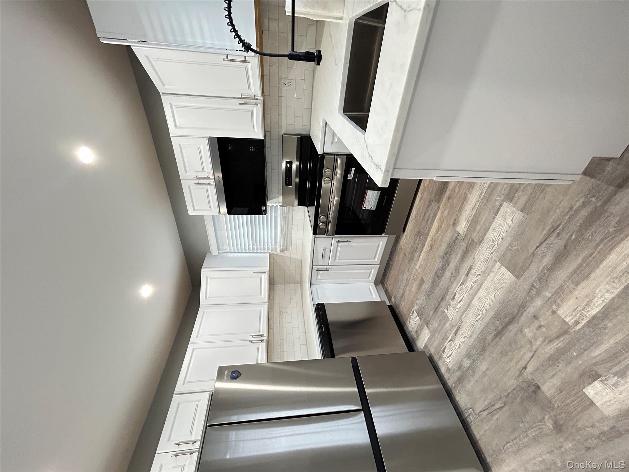 #7 photo, 3680 Naomi St, Seaford , NY 11783