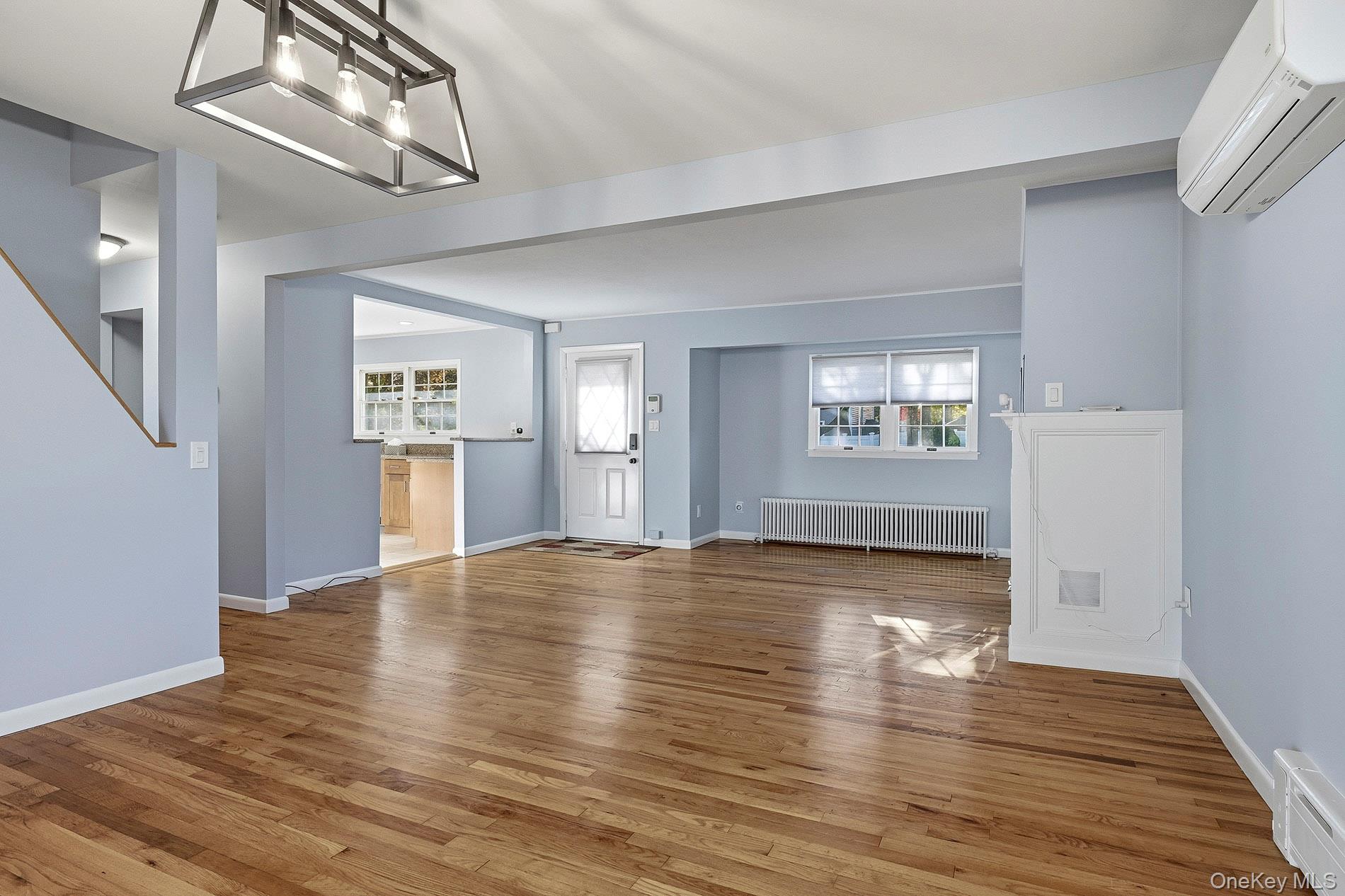 #10 photo, 135 E 25th Street, Huntington Station , NY 11746