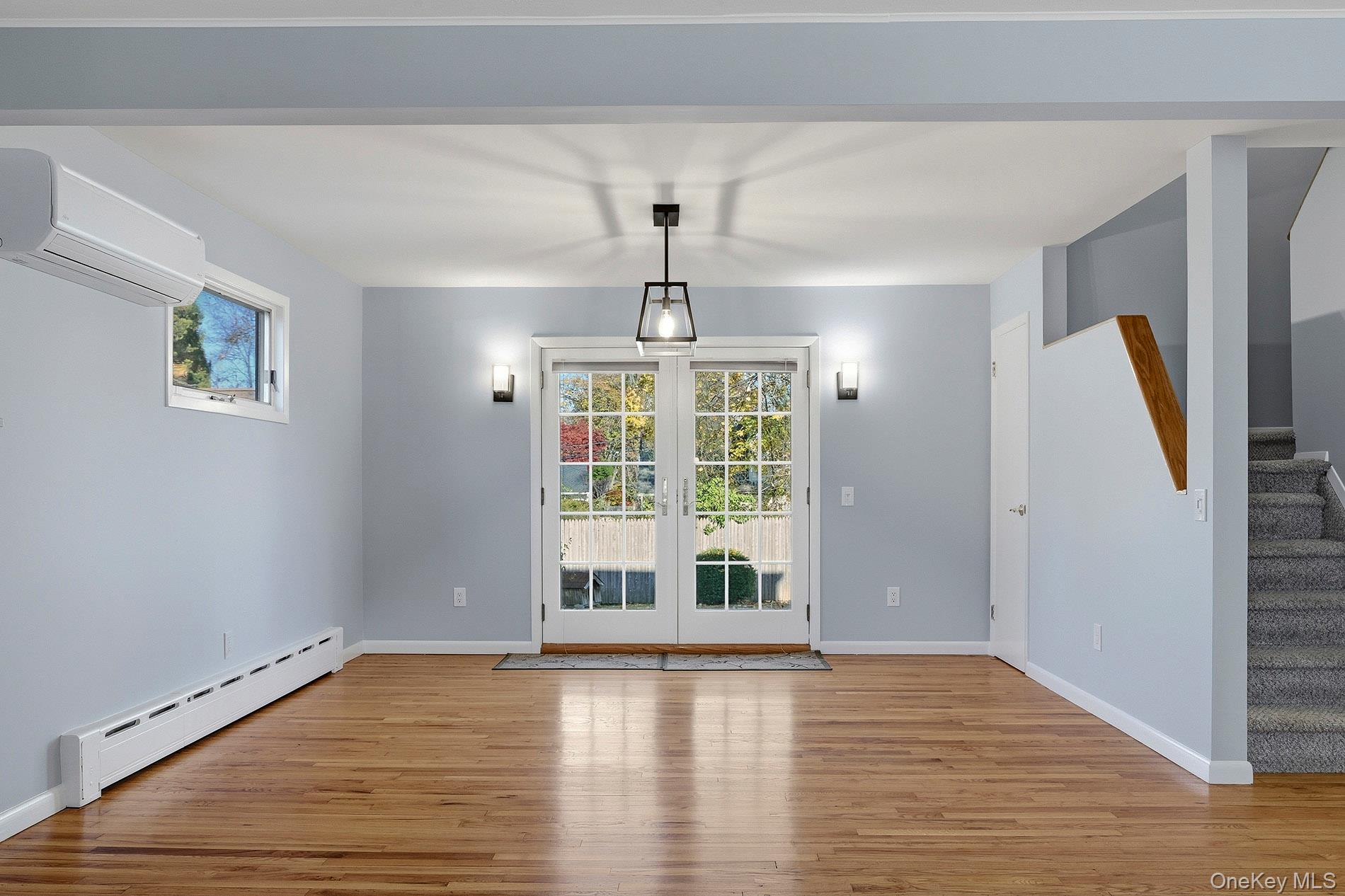 #12 photo, 135 E 25th Street, Huntington Station , NY 11746