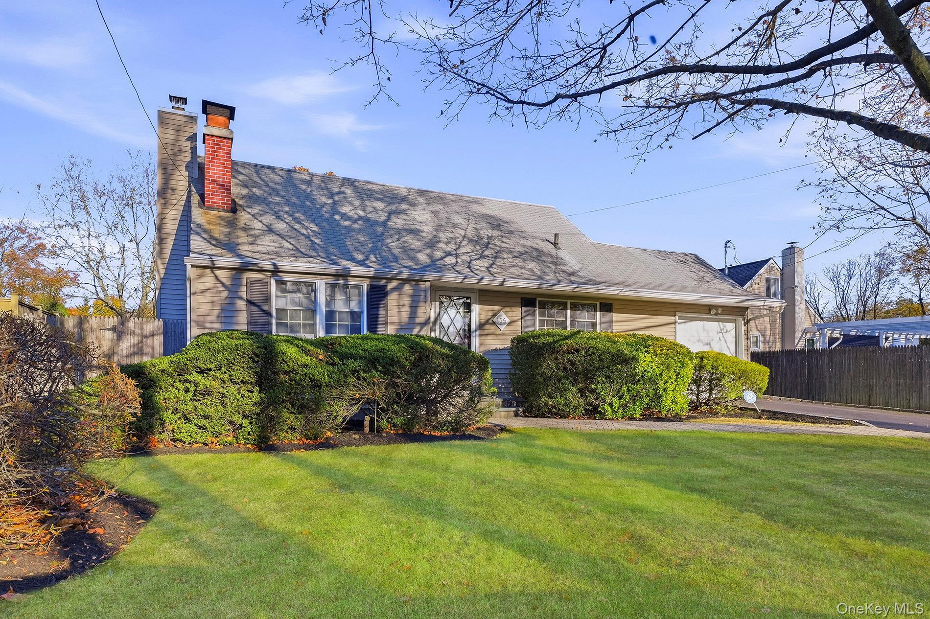 #2 photo, 135 E 25th Street, Huntington Station , NY 11746