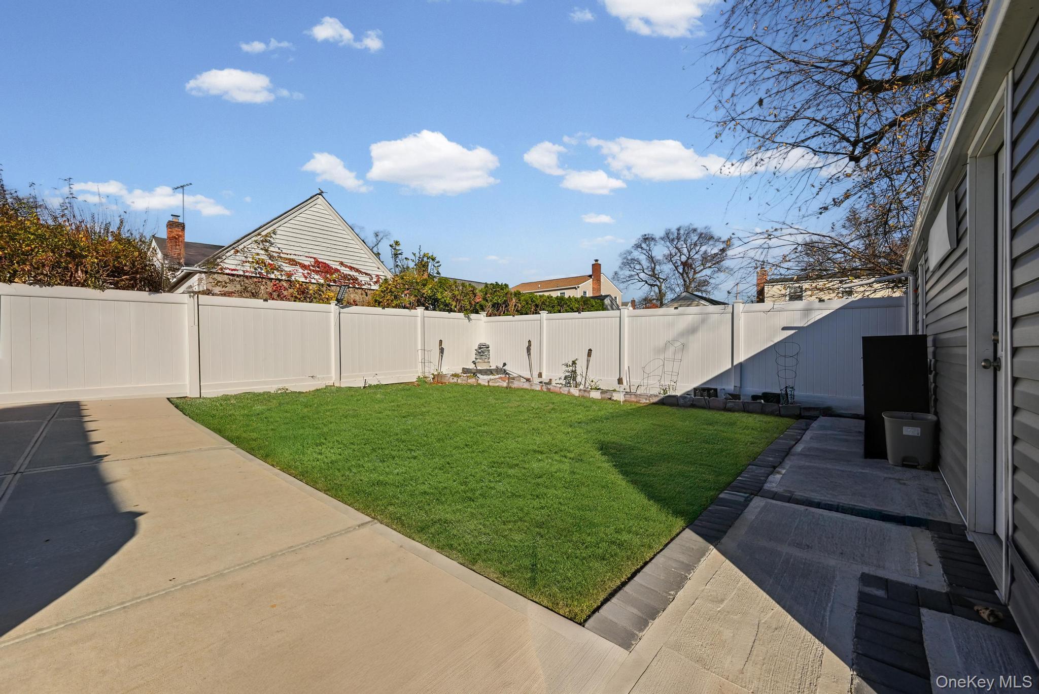 #19 photo, 113 Kent Road, Valley Stream , NY 11580