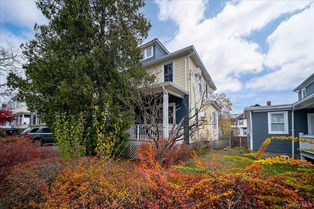 #2 photo, 65 Worrall Avenue, Poughkeepsie , NY 12603