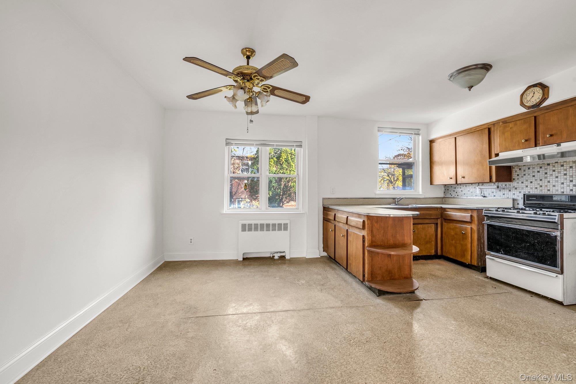#5 photo, 1276 Edison Avenue, Bronx , NY 10461