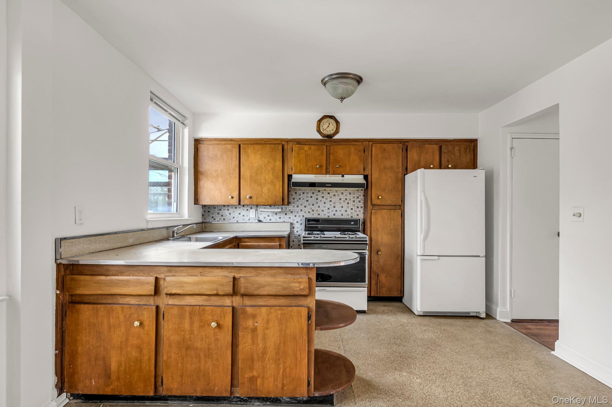 #8 photo, 1276 Edison Avenue, Bronx , NY 10461