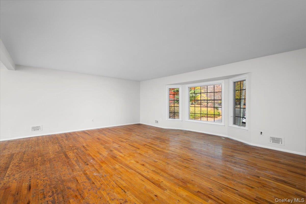 #6 photo, 244 Mount Hope Boulevard, Hastings-on-Hudson , NY 10706