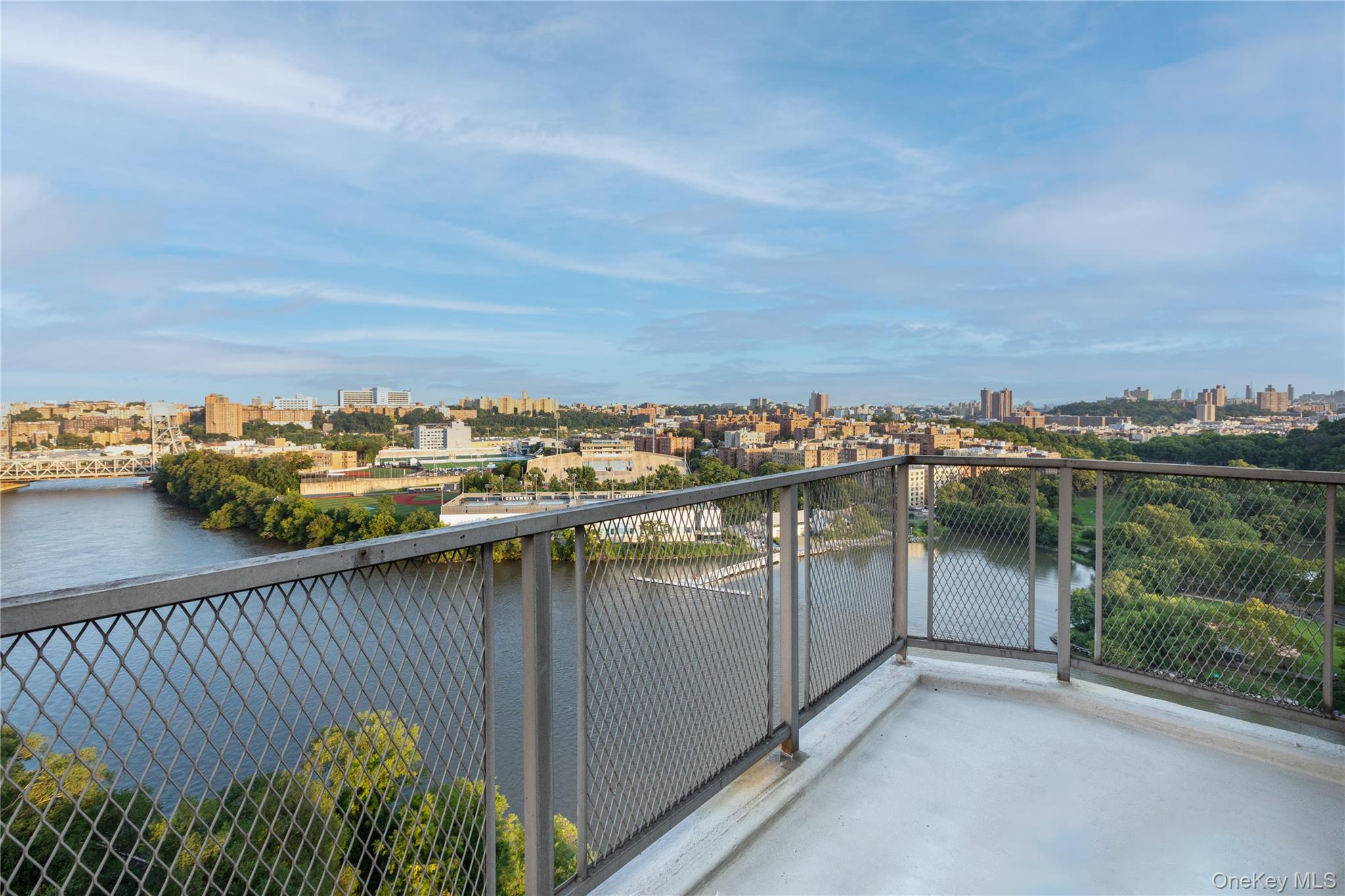 #10 photo, 2400 Johnson Avenue, Bronx , NY 10463