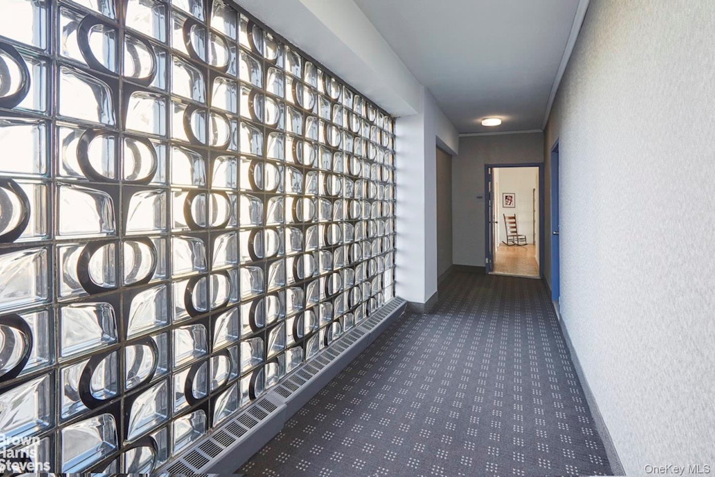 #7 photo, 2400 Johnson Avenue, Bronx , NY 10463